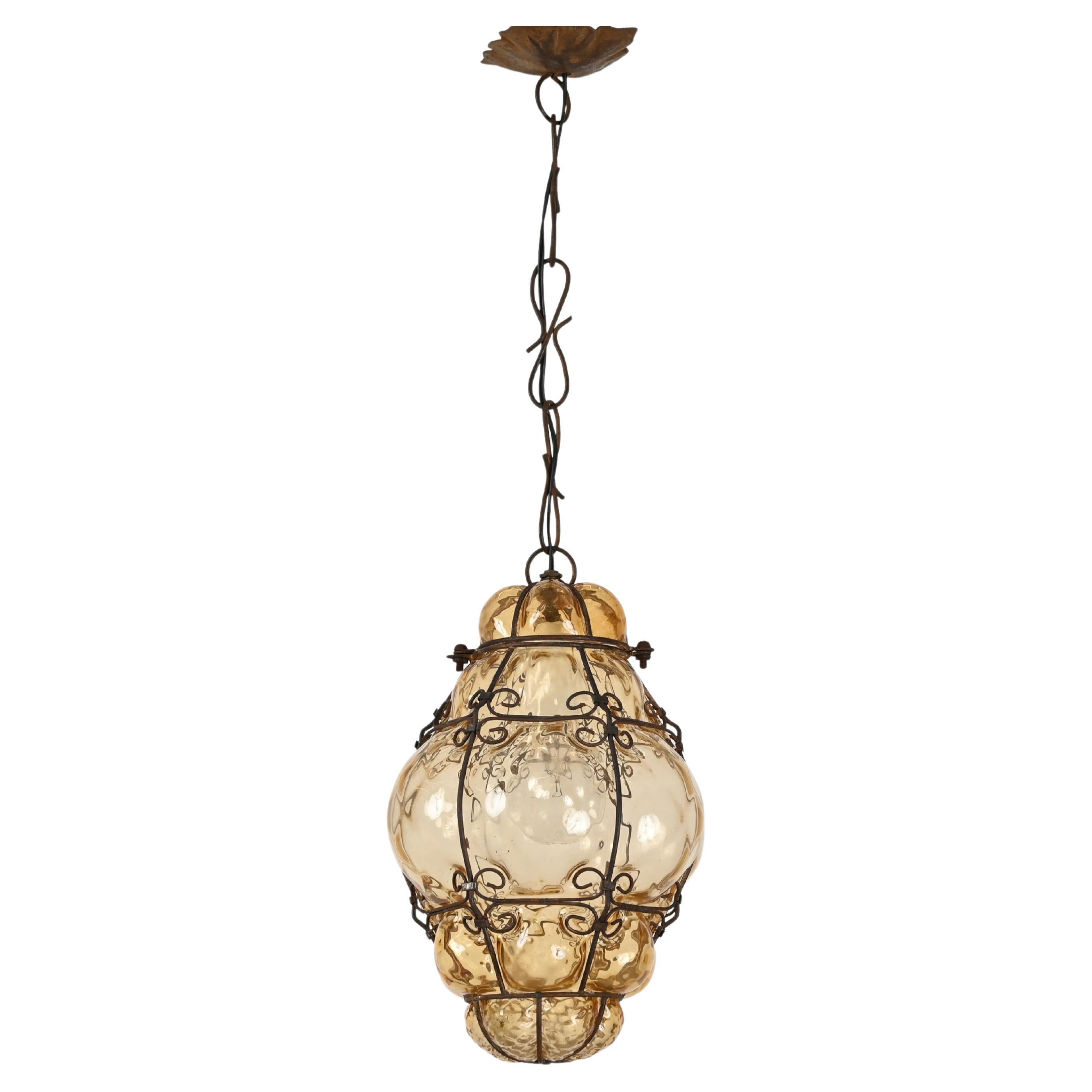 Venetian Murano Mouthblown Amber Glass Chandelier with Iron Frame, Italy 1940s For Sale