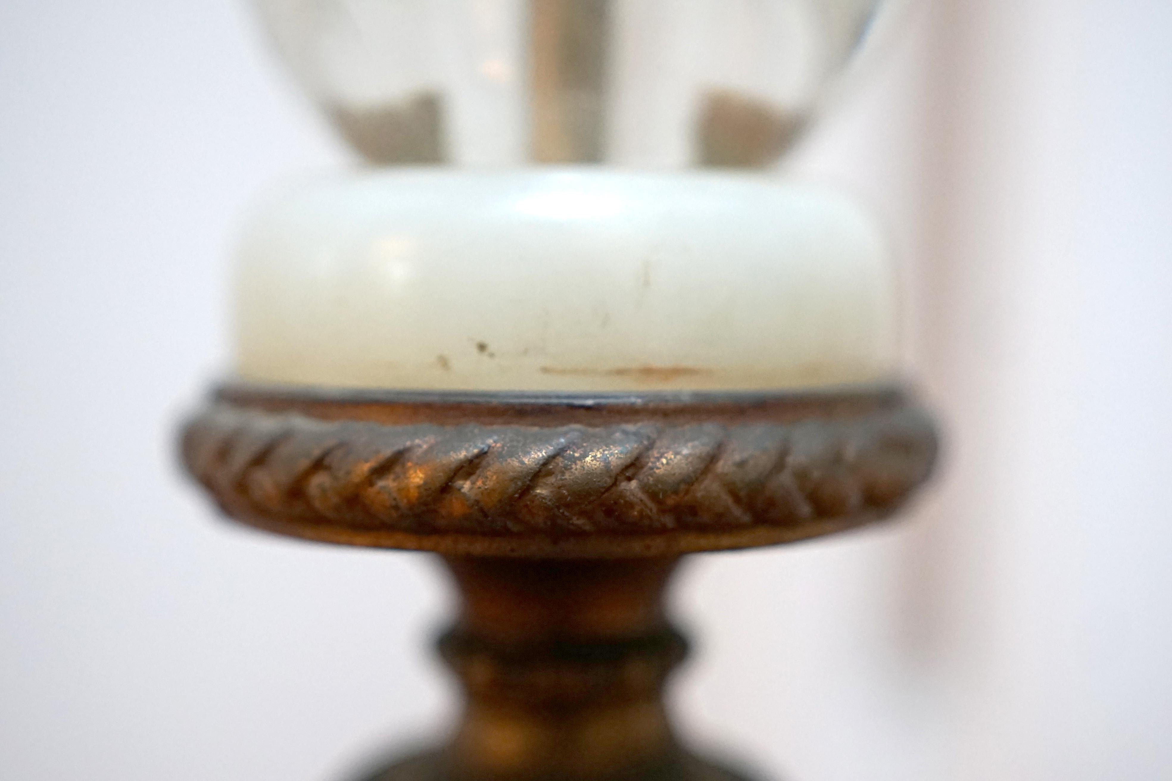 Antike Stehlampe im venezianischen, Murano-Stil mit Alabaster-Messingsockel im Angebot 10