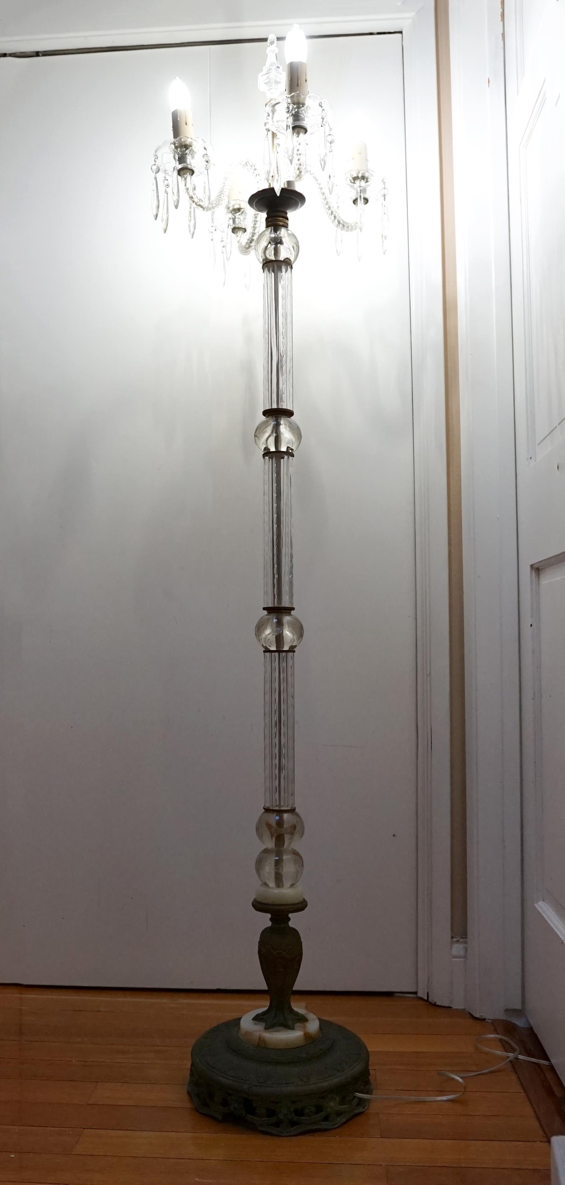 Antike Stehlampe im venezianischen, Murano-Stil mit Alabaster-Messingsockel im Angebot 11