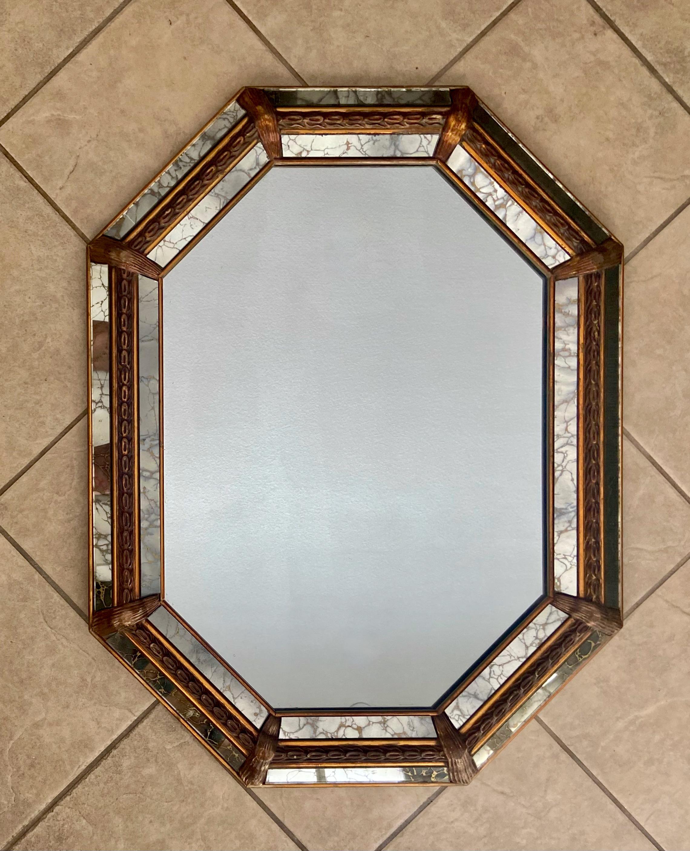 Venetian Octagonal Giltwood Gold Vain Wall Mirror For Sale 5