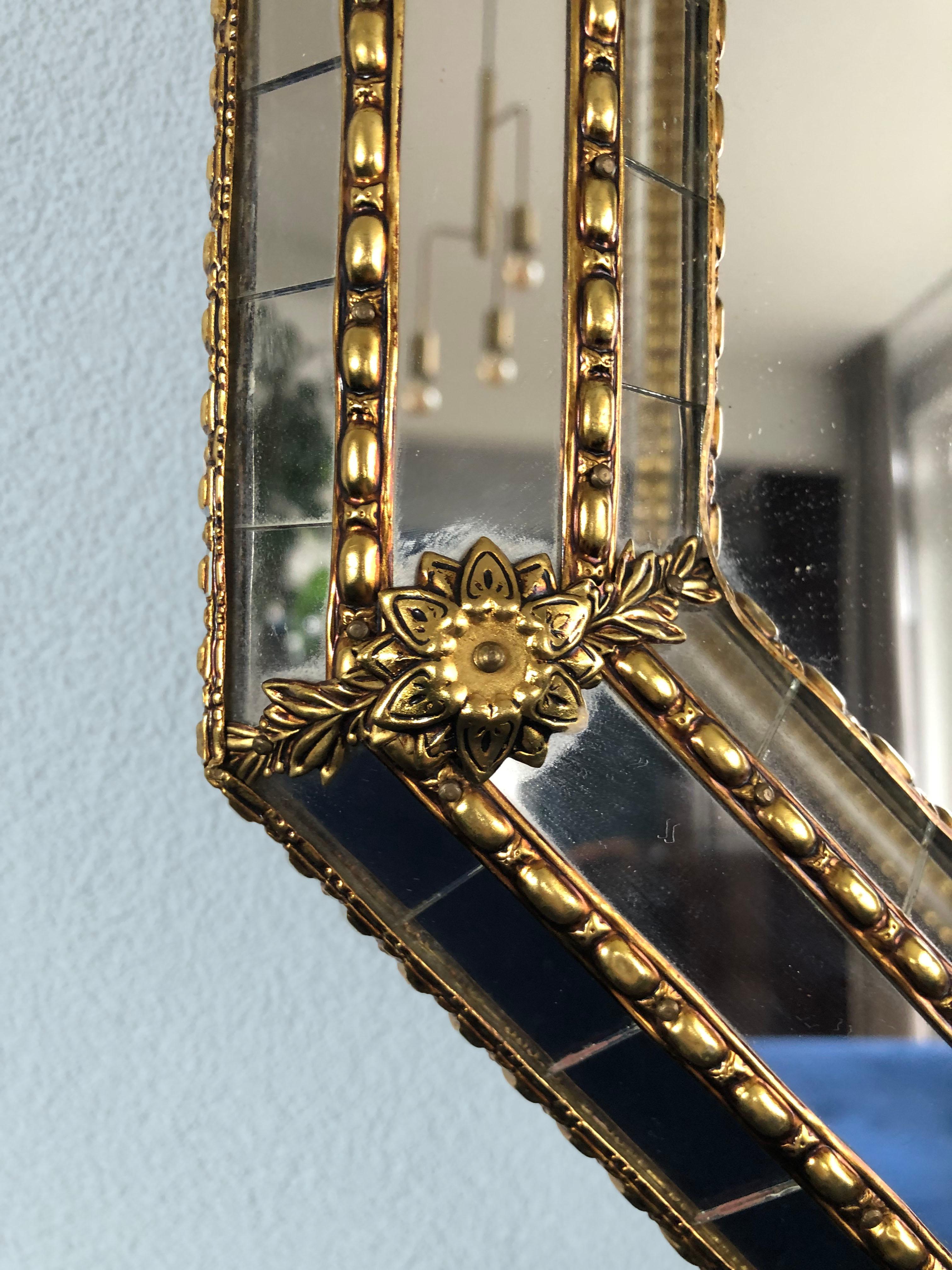 Hand-Crafted Venetian Octagonal Mirror Hollywood Regency, 1980s