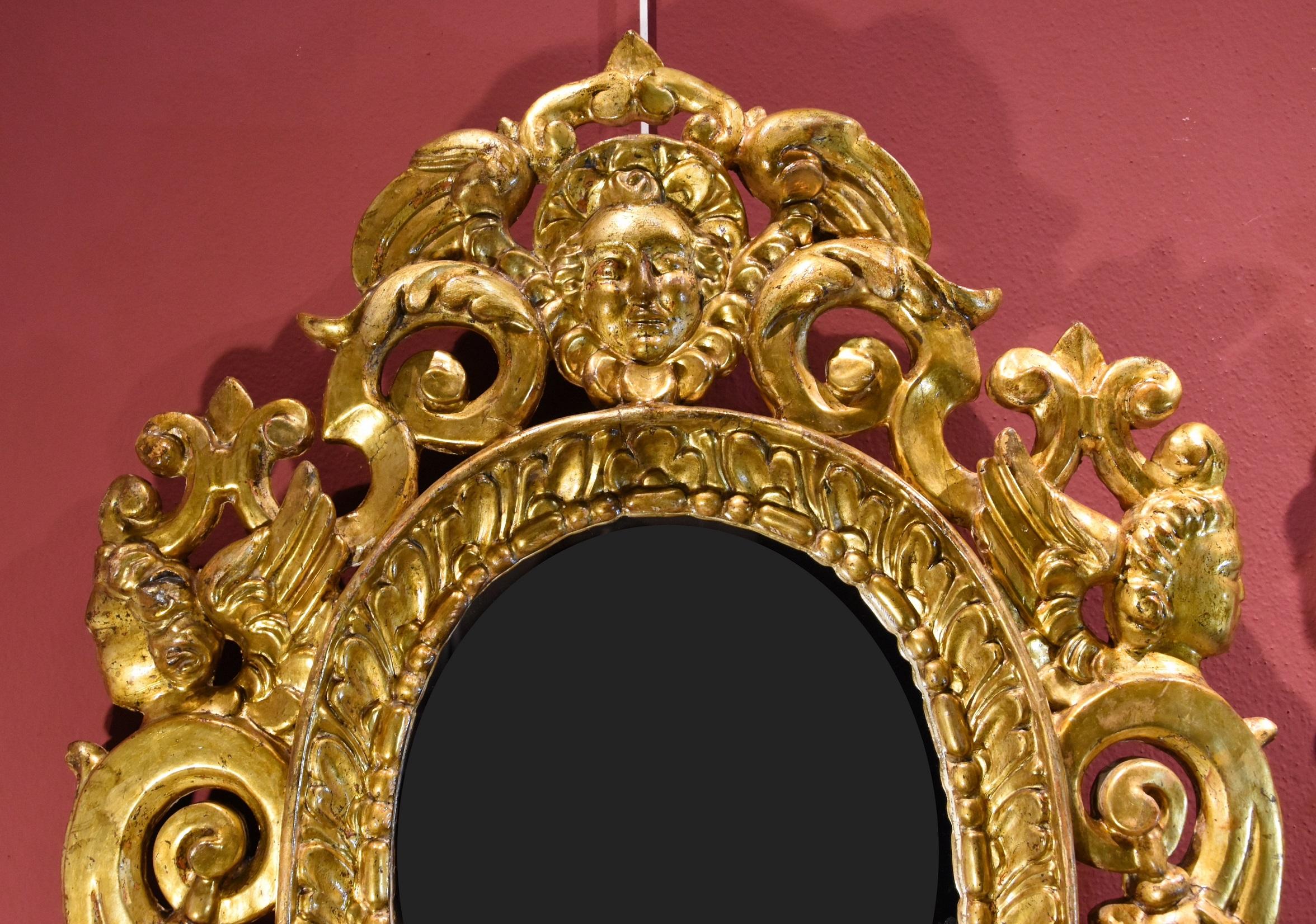 Pair Carved Gilded Mirrors Gold Wood Venice 18th Century Italy Quality Baroque For Sale 4