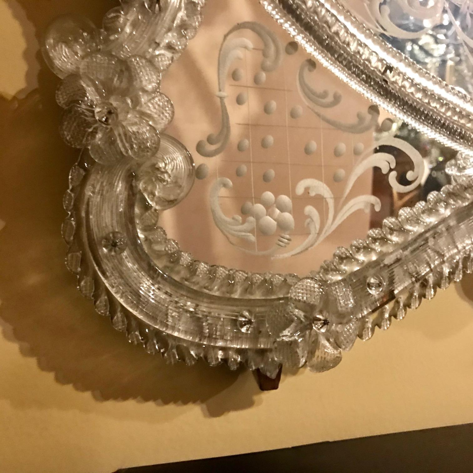 Miroir vénitien ovale en verre biseauté en vente 6