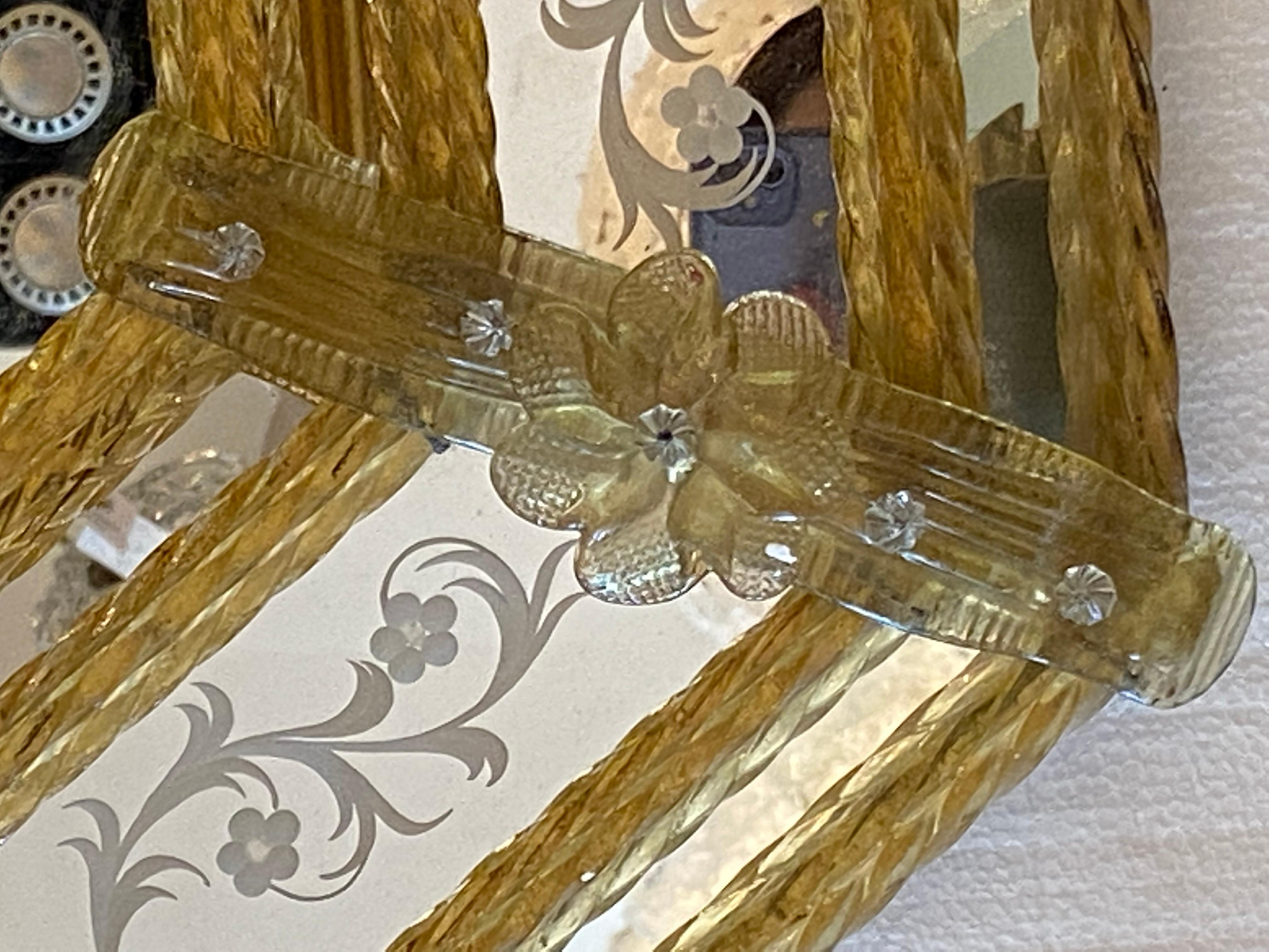 Ovaler venezianischer Spiegel (Handgefertigt) im Angebot