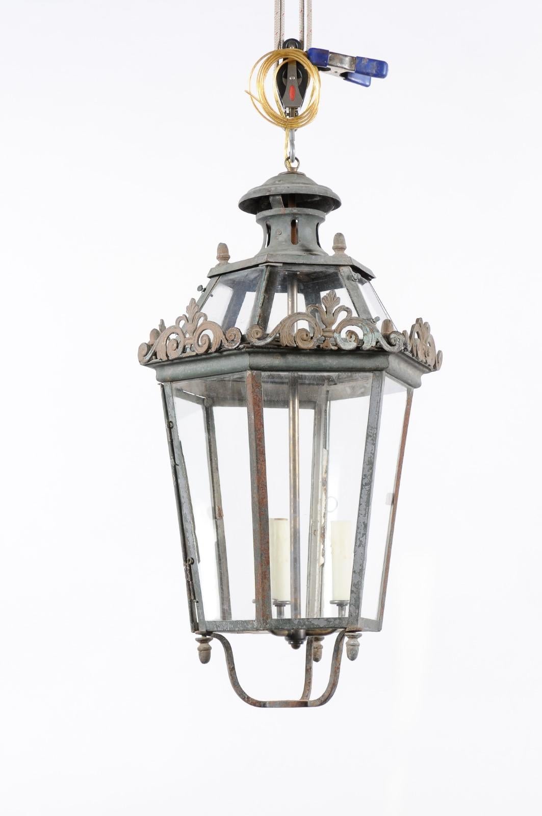  Venetian Painted Iron Street Lantern with 3 Lights, Late 19th Century In Good Condition For Sale In Atlanta, GA