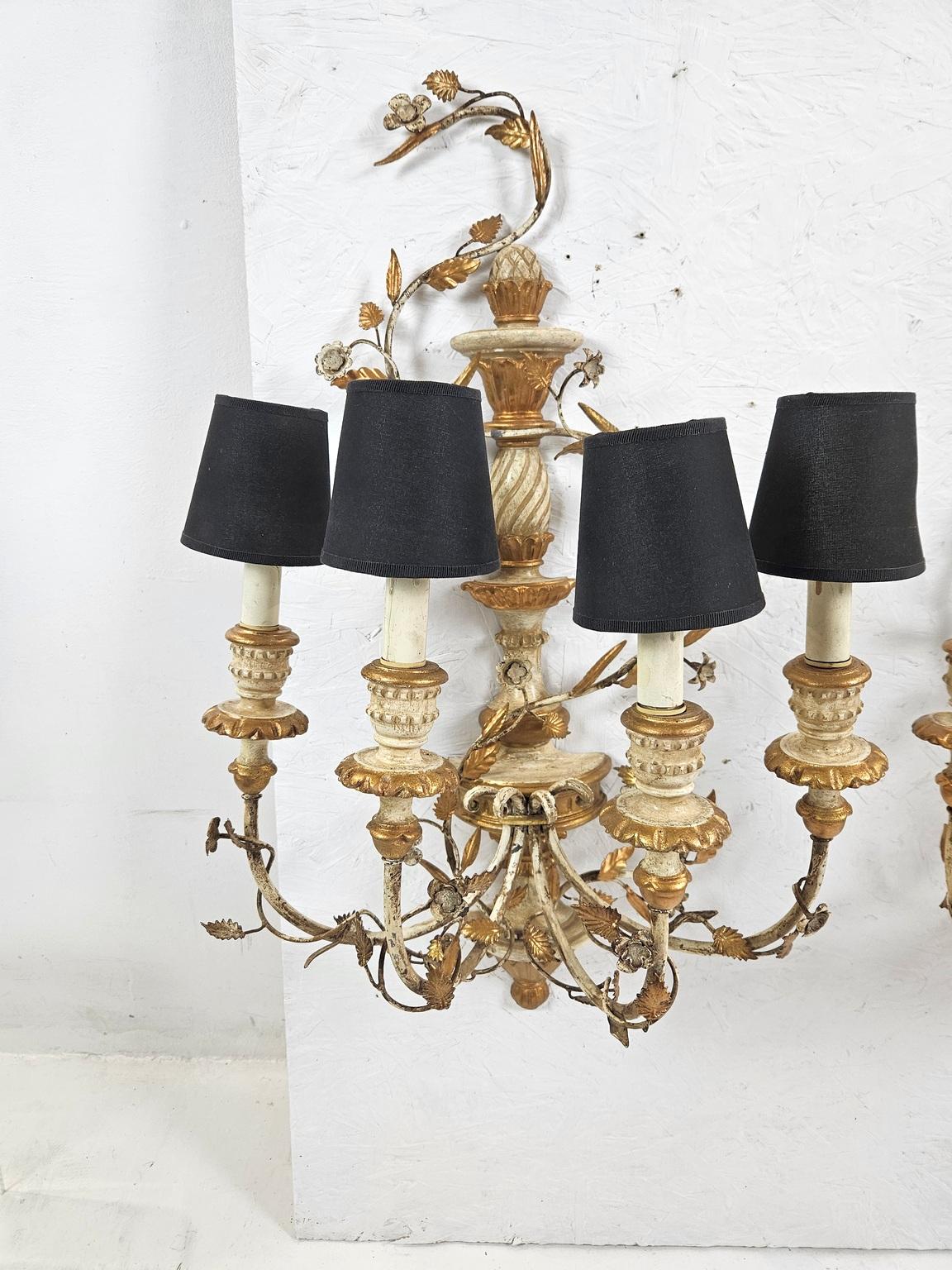 Venetian Pair of Italian Rococo Wall Sconces, 1950s In condizioni buone in vendita a Albano Laziale, Rome/Lazio