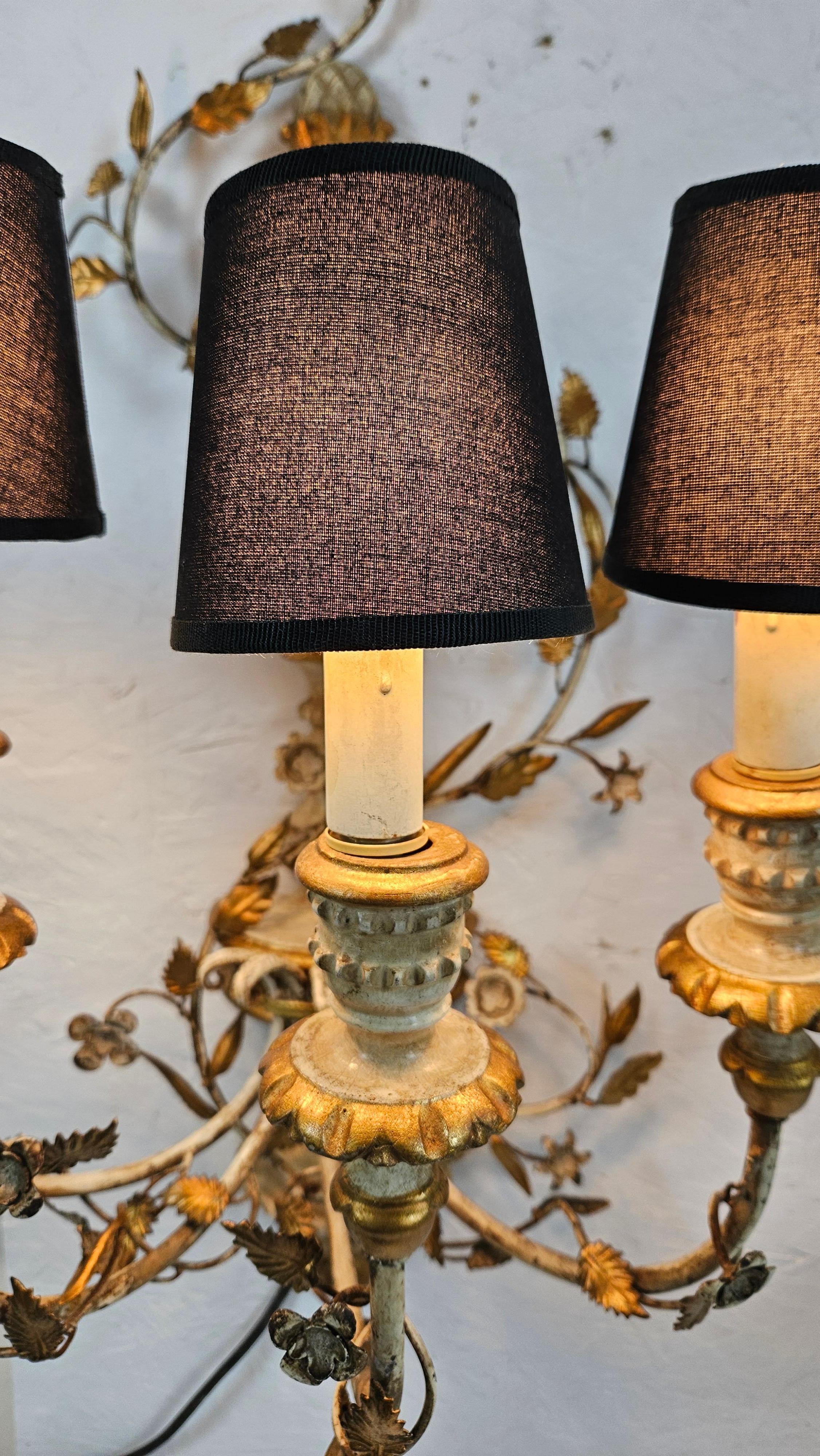 Venetian Pair of Italian Rococo Wall Sconces, 1950s in vendita 2