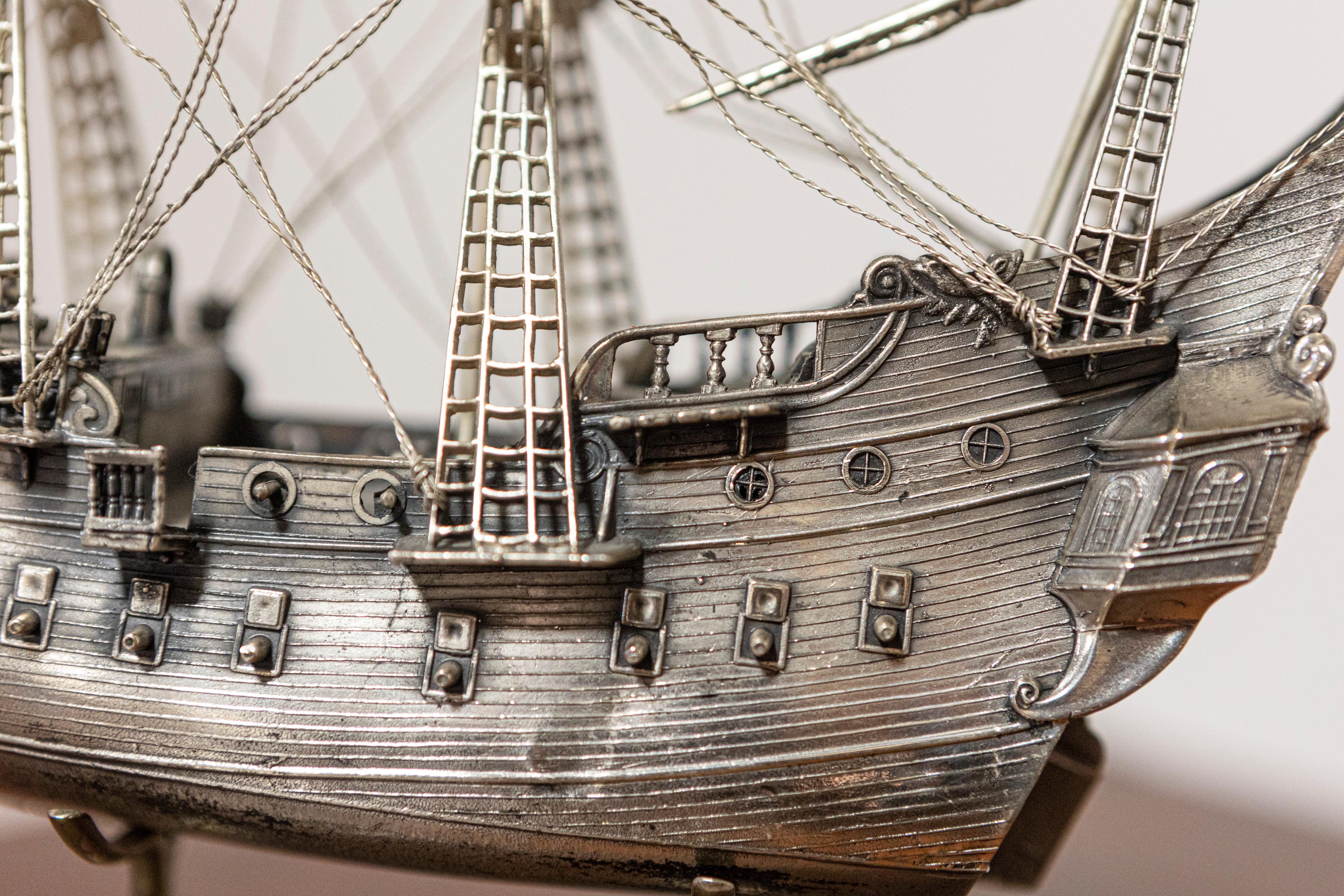 Venetian Pewter Jolly Roger Pirate Model Ship Mounted on Wooden Base In Good Condition For Sale In Atlanta, GA