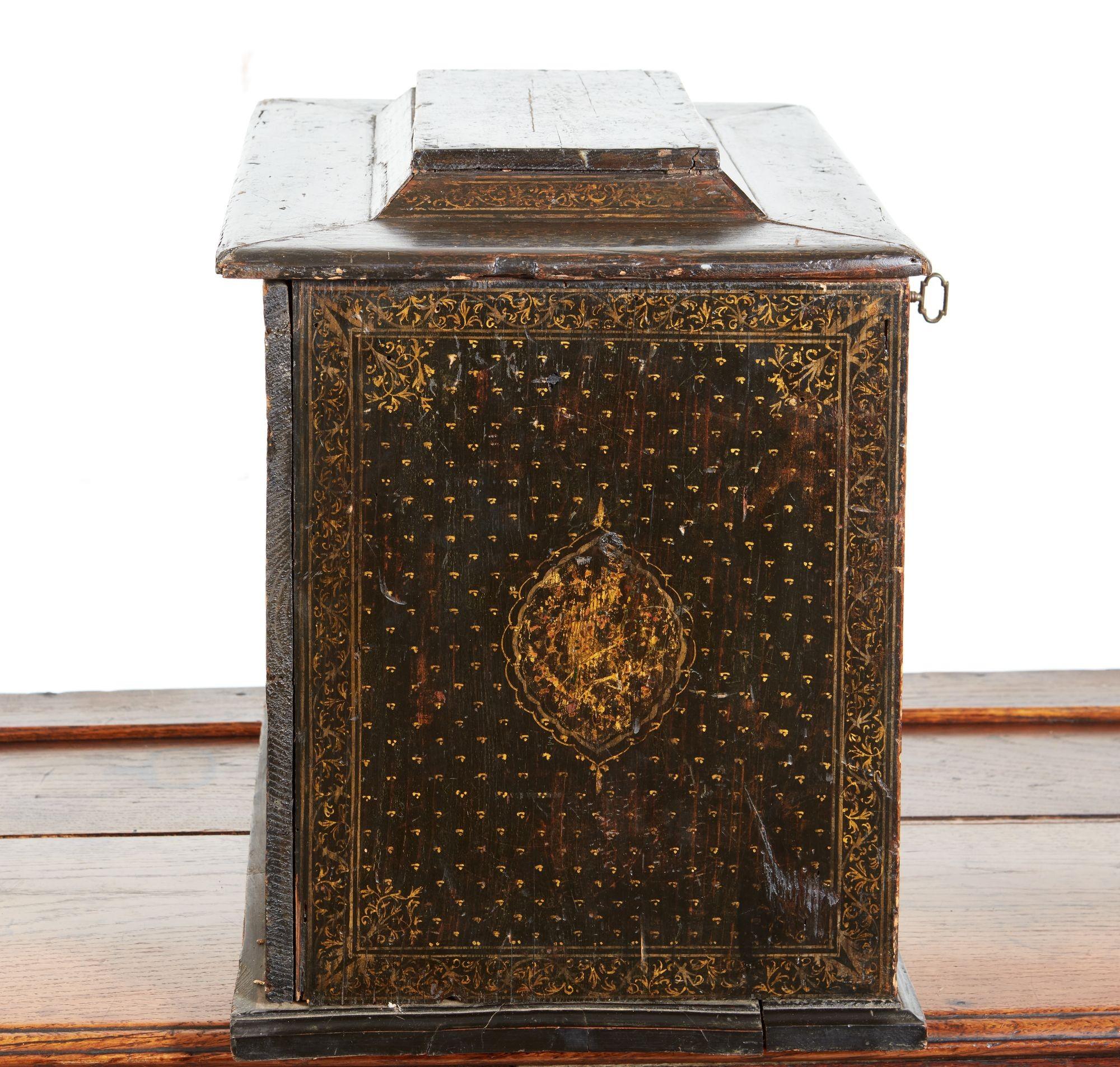 Venetian Renaissance Jewelry Chest For Sale 3