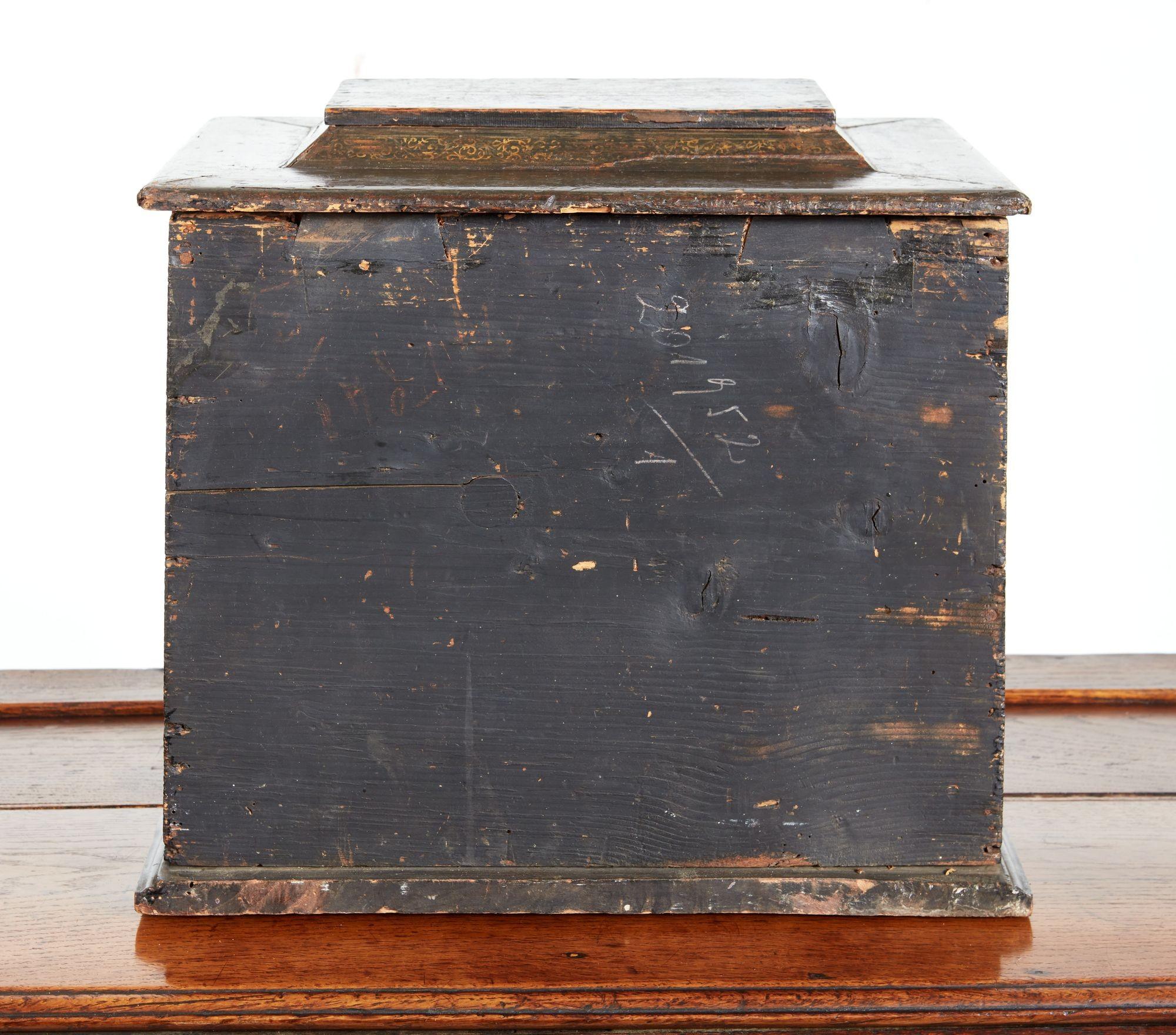 Venetian Renaissance Jewelry Chest For Sale 10