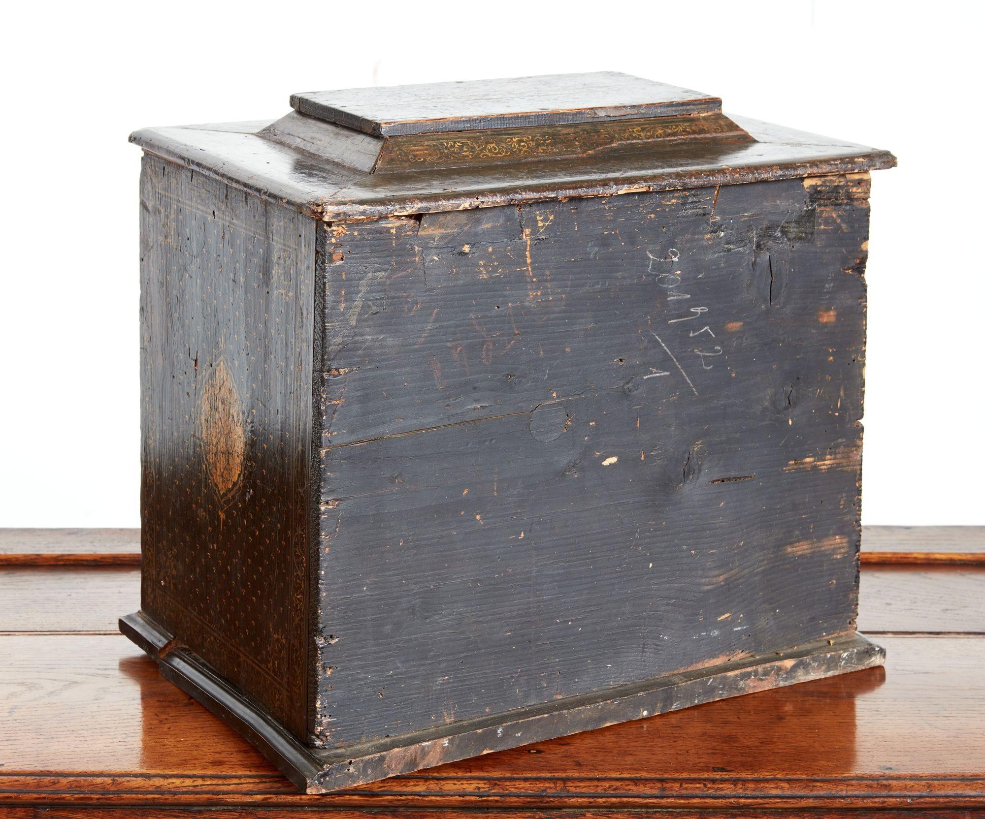 Venetian Renaissance Jewelry Chest For Sale 11