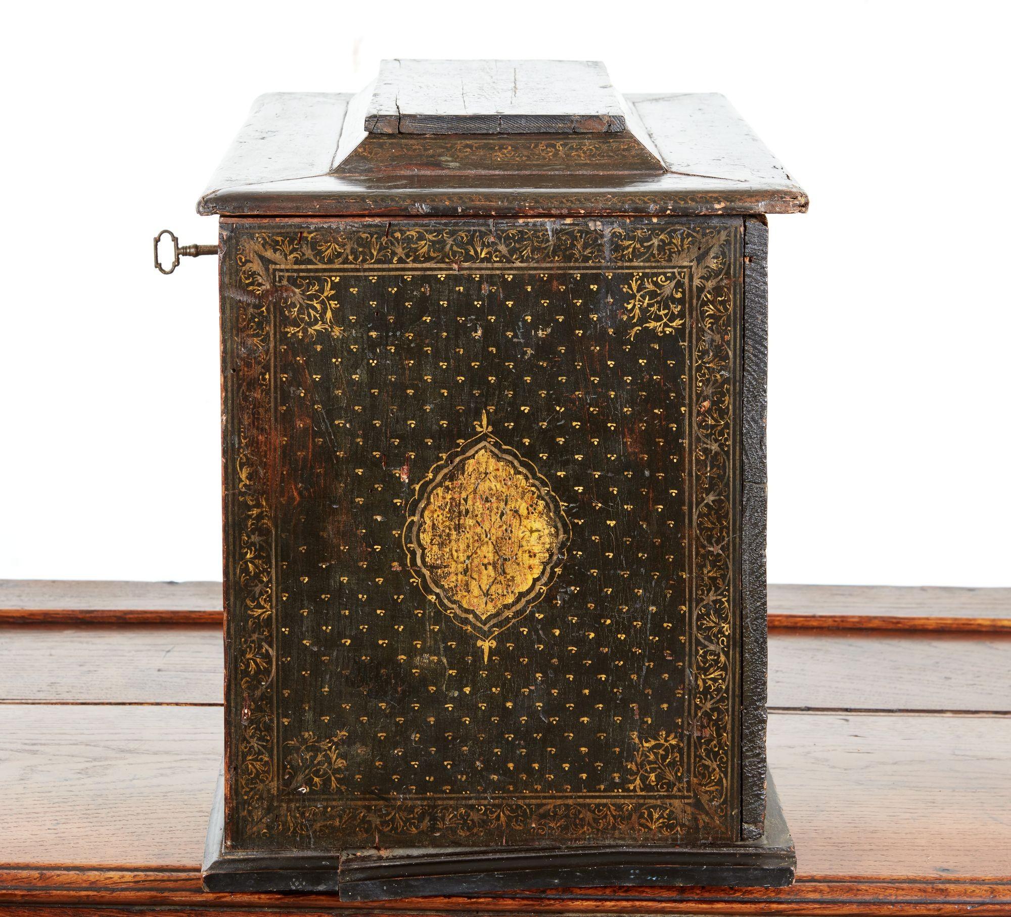 Painted Venetian Renaissance Jewelry Chest For Sale