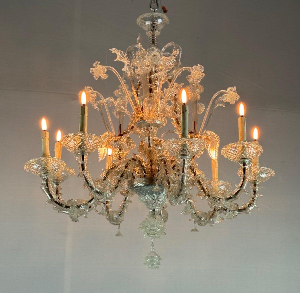 Venetian rezzonico chandelier in colorless Murano glass circa 1920, 

9 arms of light