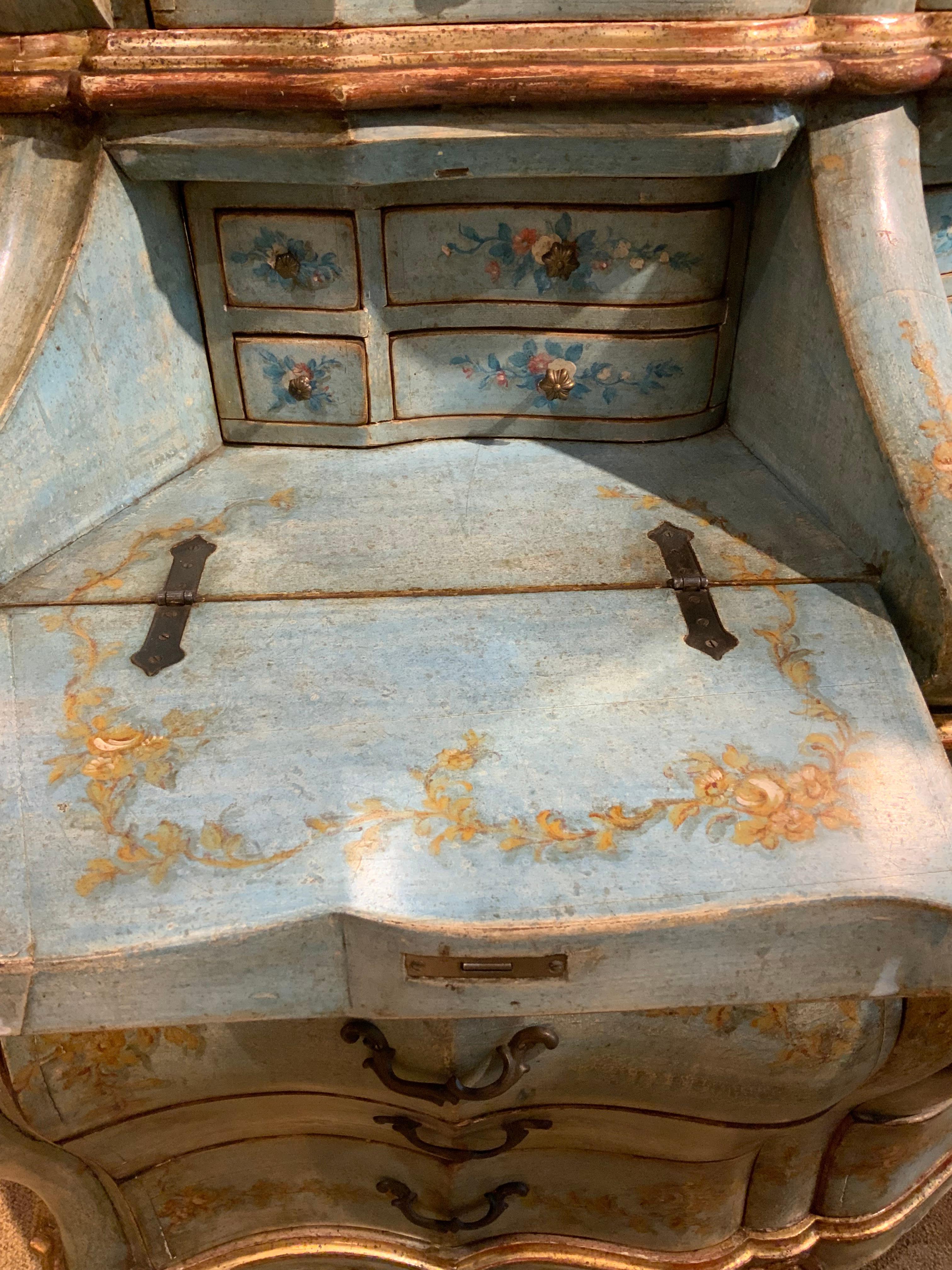 Venetian rococo 19 th century bureau/secretaire hand painted In Good Condition For Sale In Houston, TX