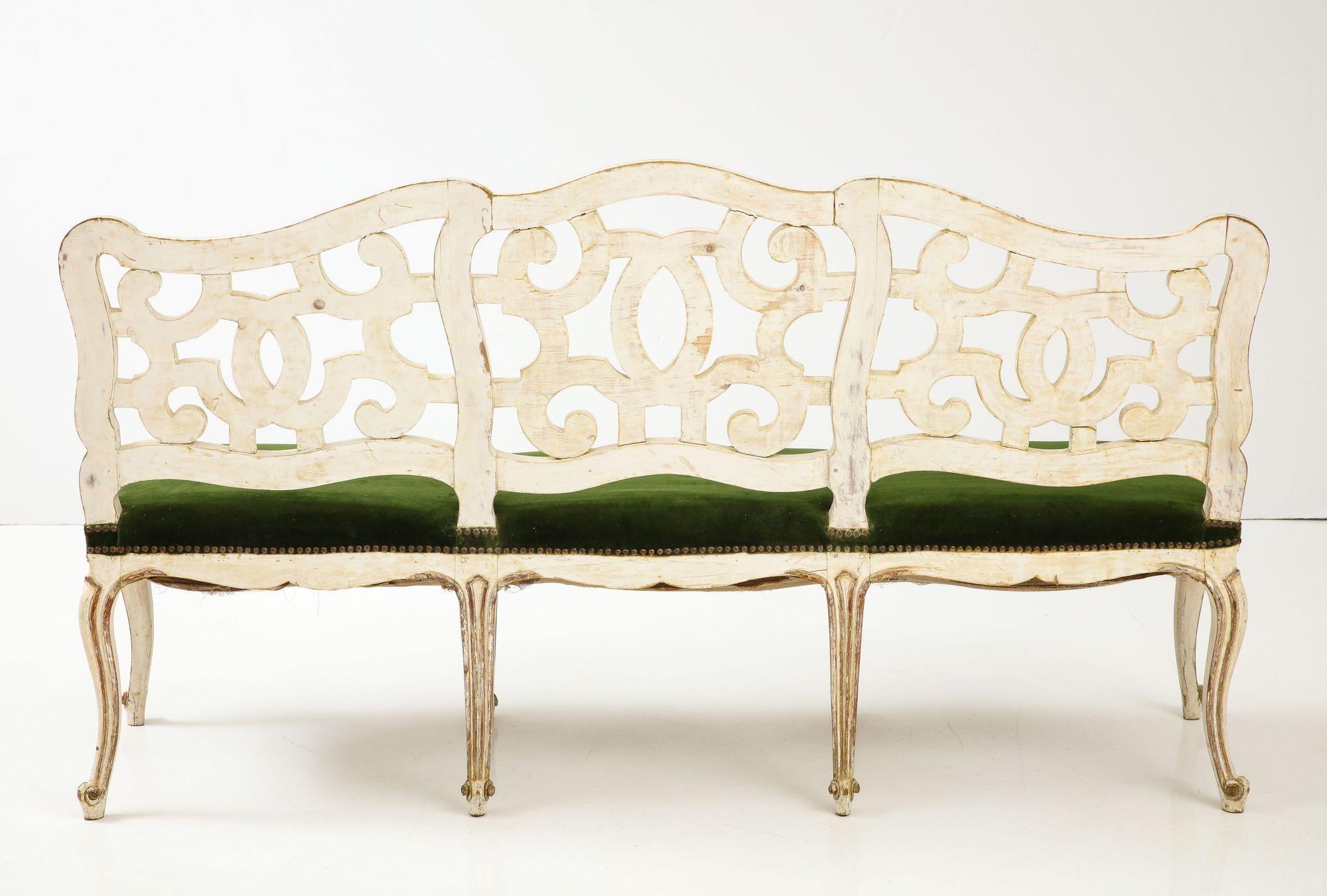 Divano rococò veneziano in gesso e argento dorato in vendita 2