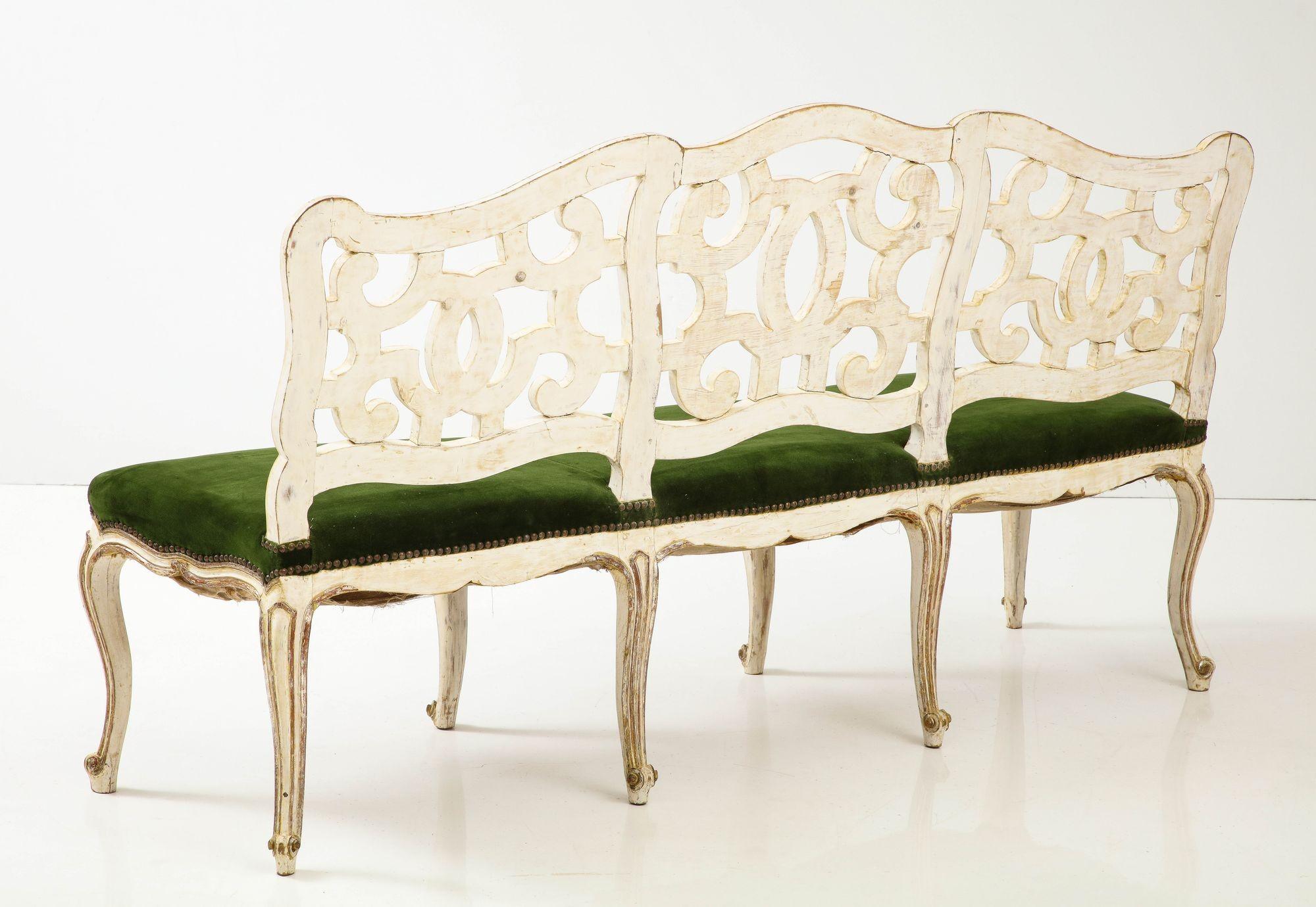 Divano rococò veneziano in gesso e argento dorato in vendita 3