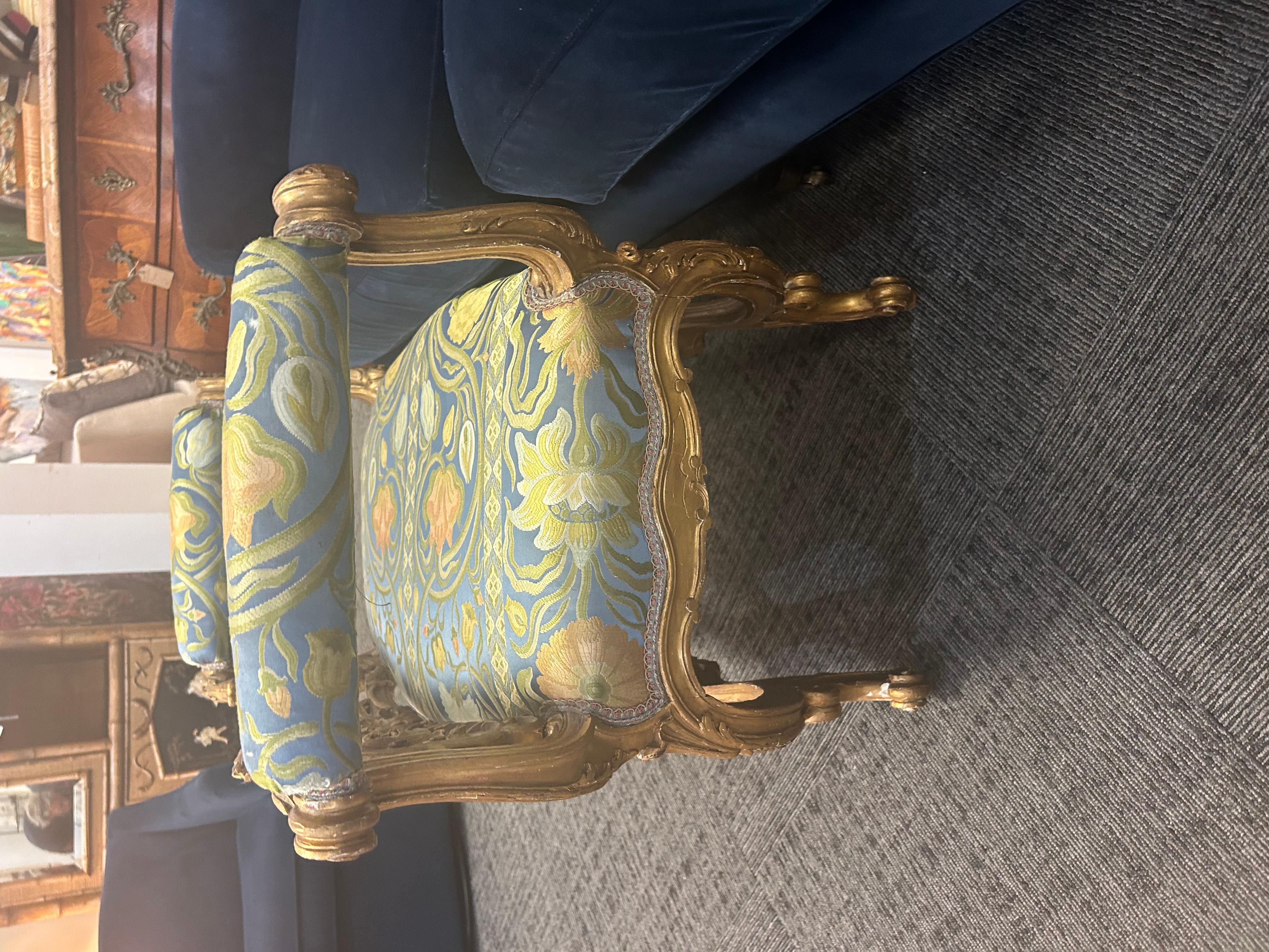 Veneciano  asiento de ventana rococó Giltwood..siglo XIX . en venta 10
