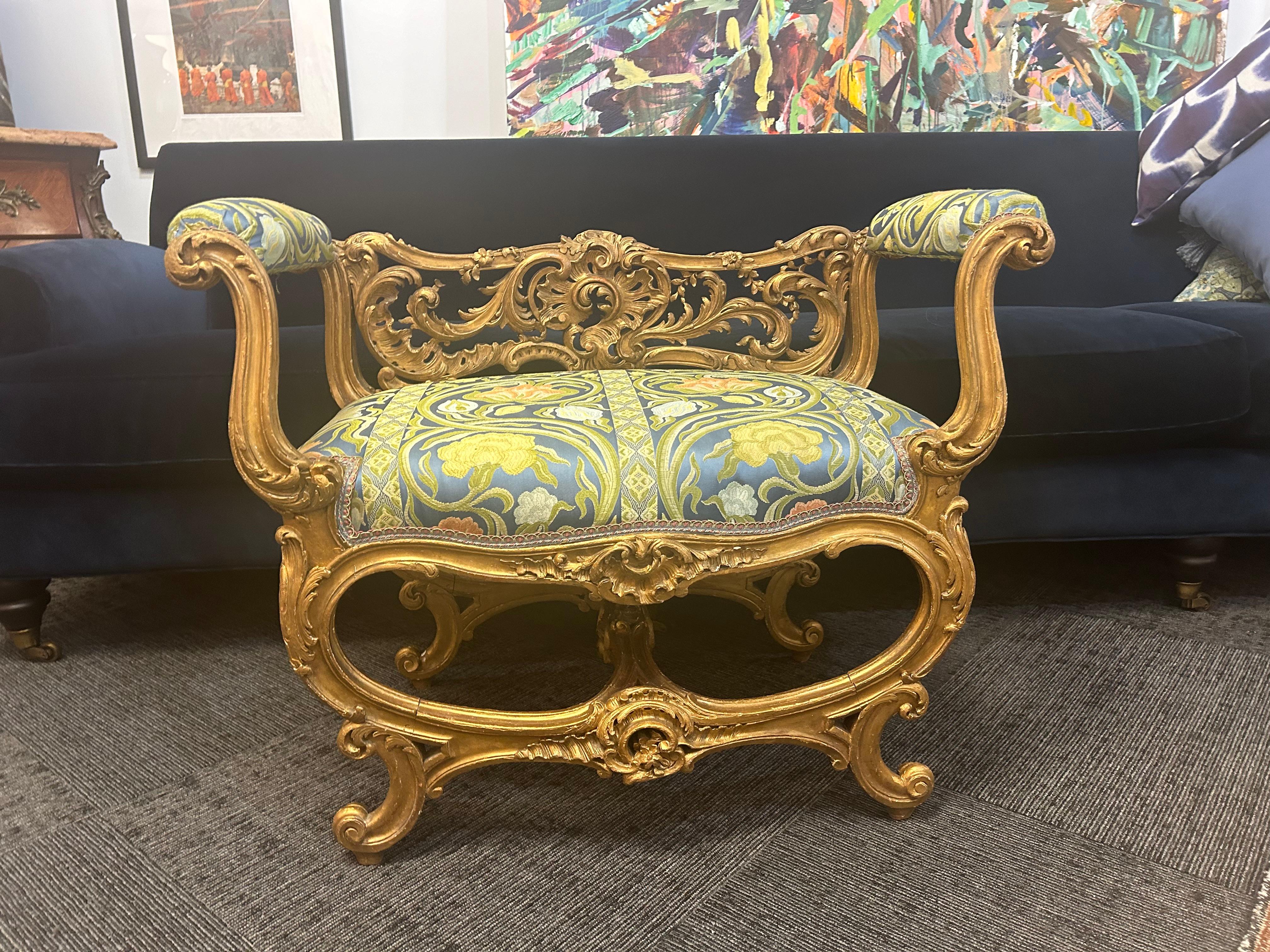 Veneciano  asiento de ventana rococó Giltwood..siglo XIX . Rococó en venta