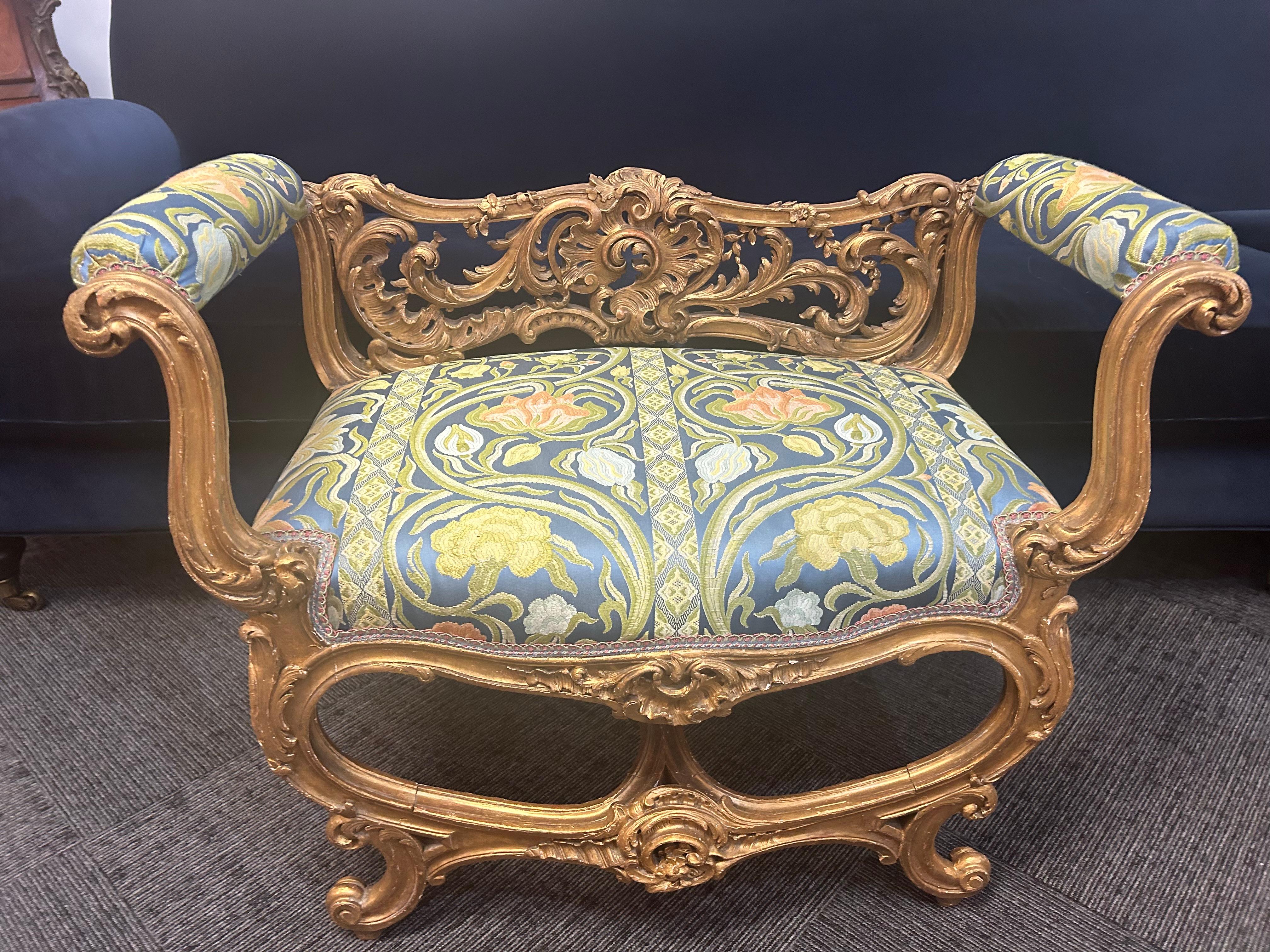 Veneciano  asiento de ventana rococó Giltwood..siglo XIX . Italiano en venta