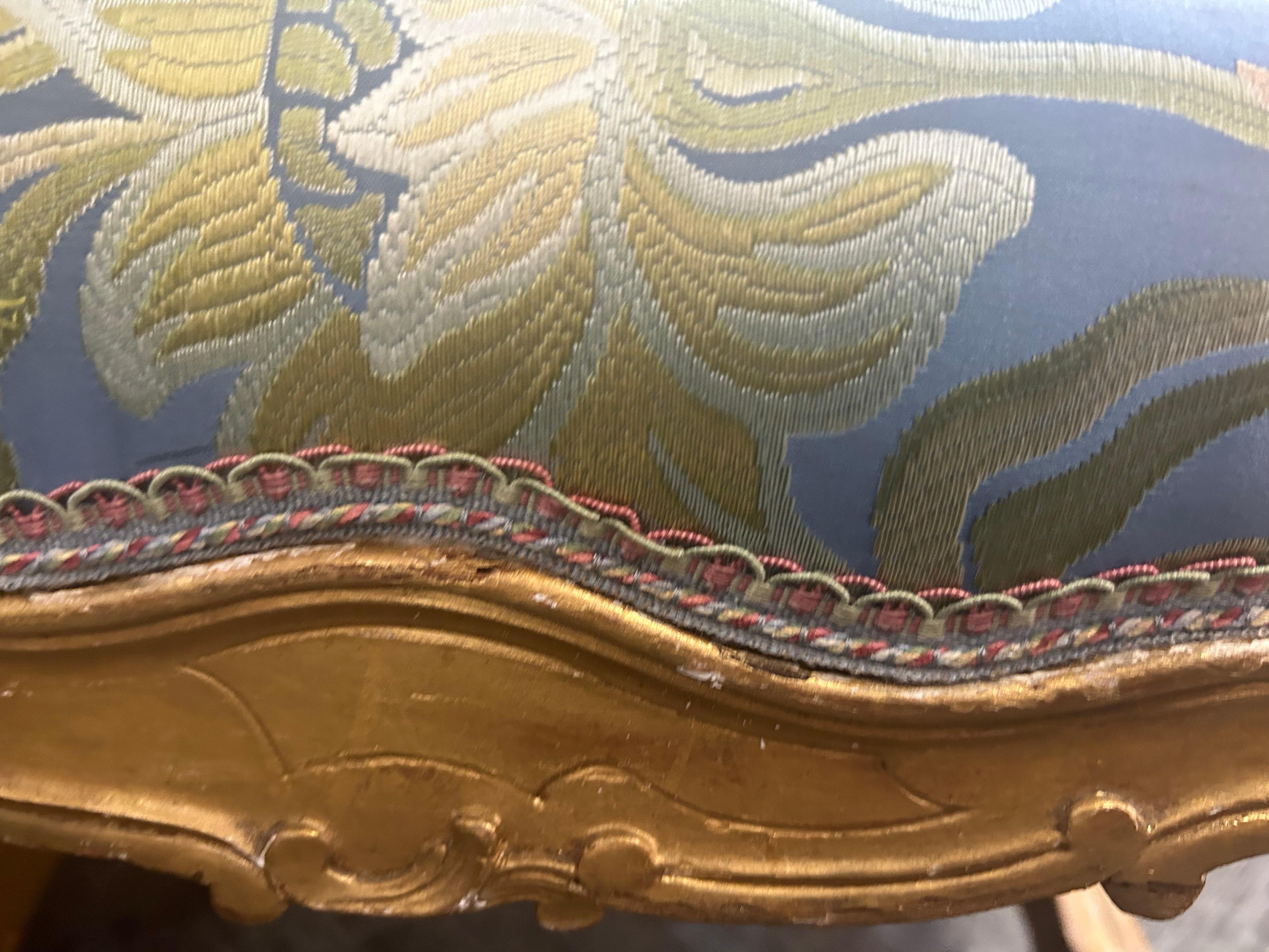Veneciano  asiento de ventana rococó Giltwood..siglo XIX . en Bueno estado para la venta en West Palm Beach, FL
