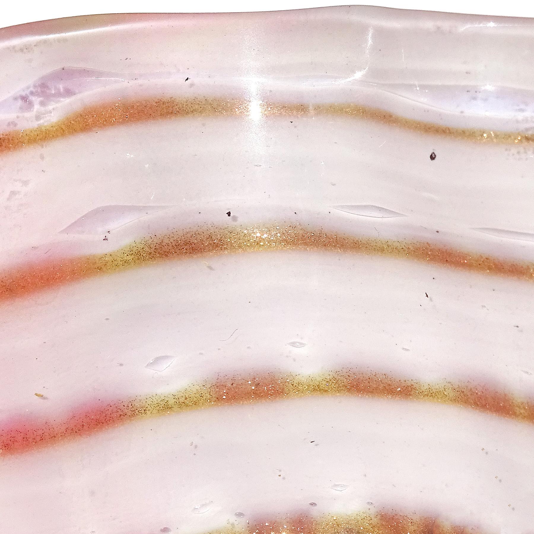 Bol en verre d'art italien aventurine rose, blanc et cuivre vénitien Salviati Fenicio Bon état - En vente à Kissimmee, FL
