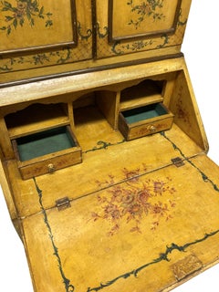 Venetian Secretaire Cabinet in Hand Painted Yellow Lacquer