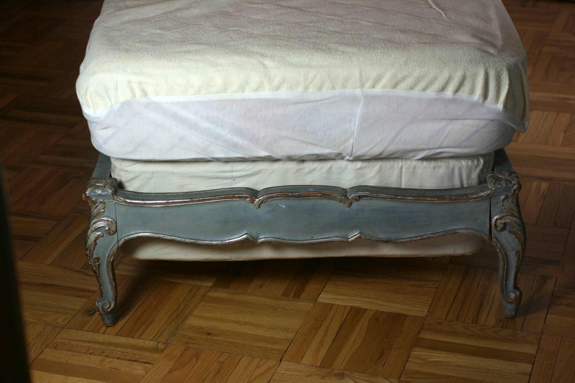 Venetian Silver Gilt Day Bed For Sale 1