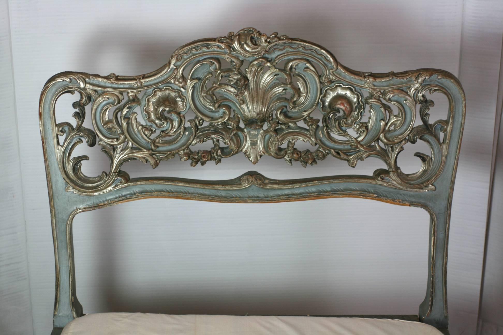 Carved Venetian Silver Gilt Day Bed For Sale