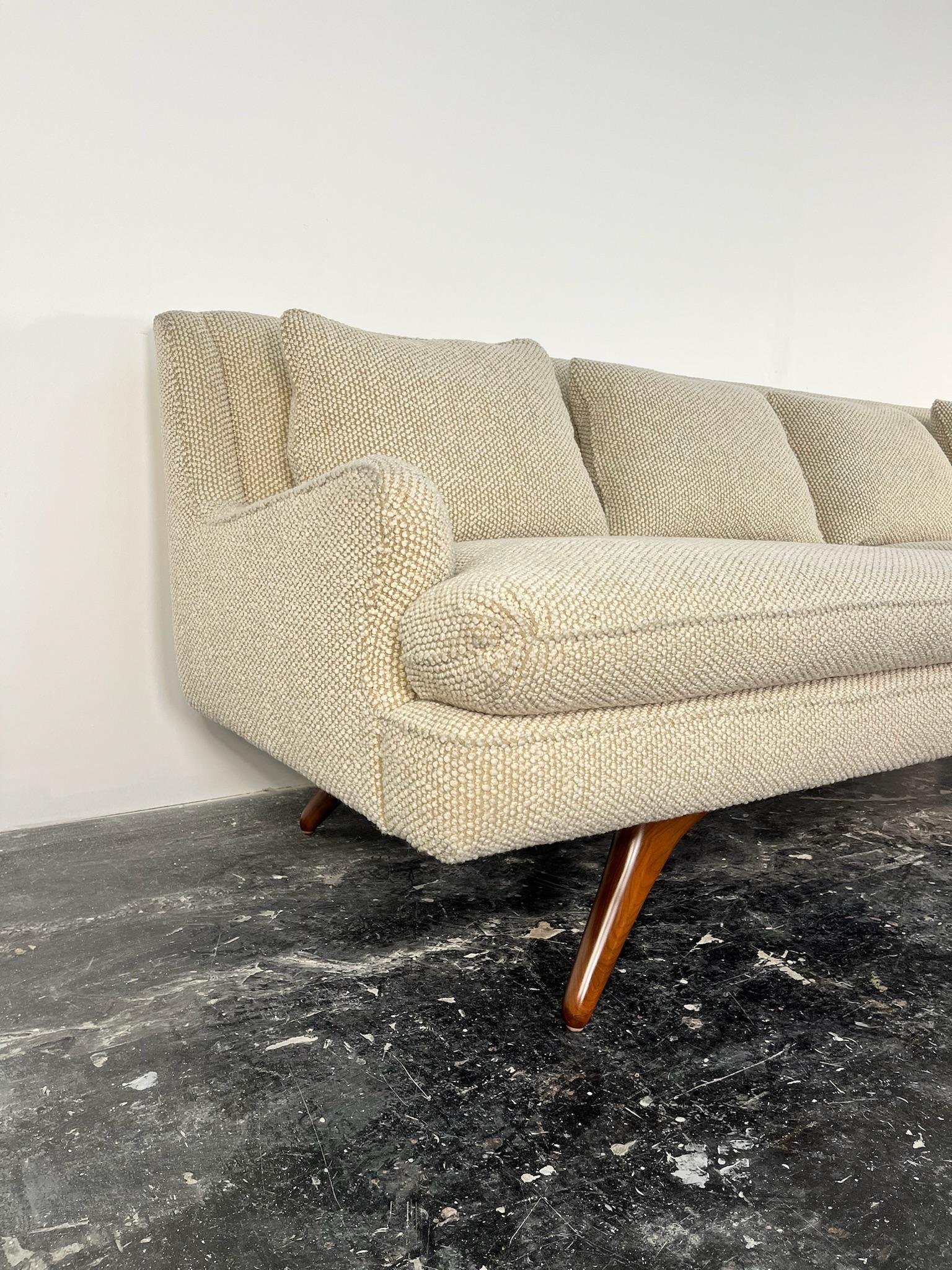 Venetian Sofa by Vladimir Kagan For Sale 7