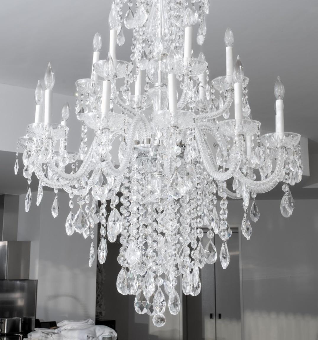 Other Venetian Style 18-Arm Crystal Chandelier For Sale
