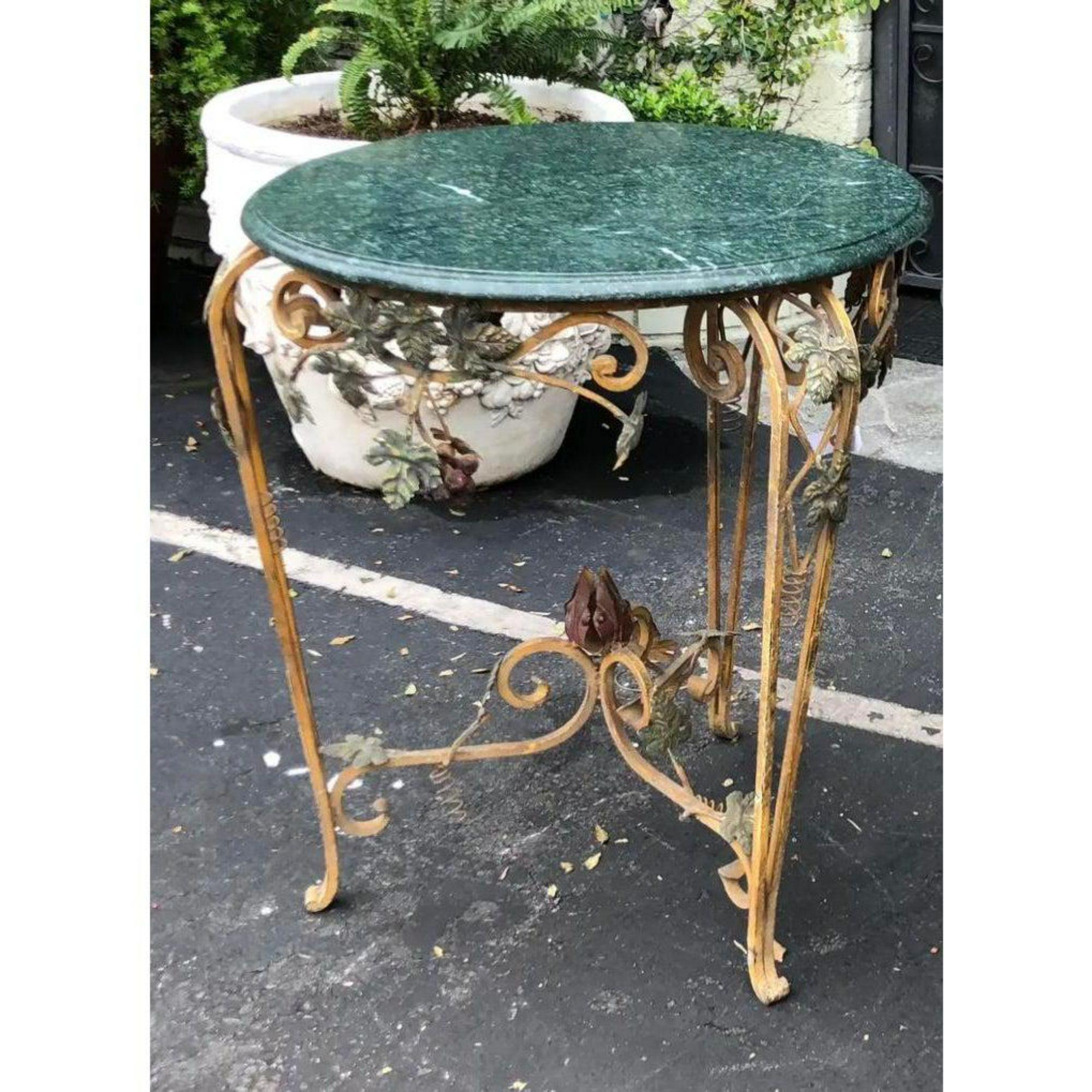 Venetian Style Charles Pollock for William Switzer Tole Iron & Marble Table In Good Condition For Sale In LOS ANGELES, CA