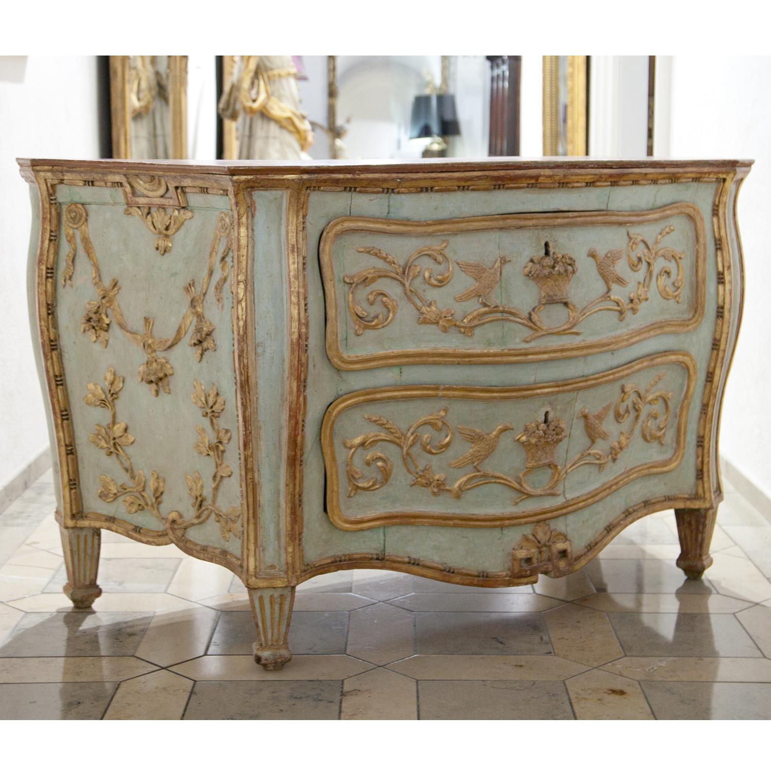 Legno Cassettiera in stile veneziano, probabilmente Germania meridionale, XVIII secolo in vendita
