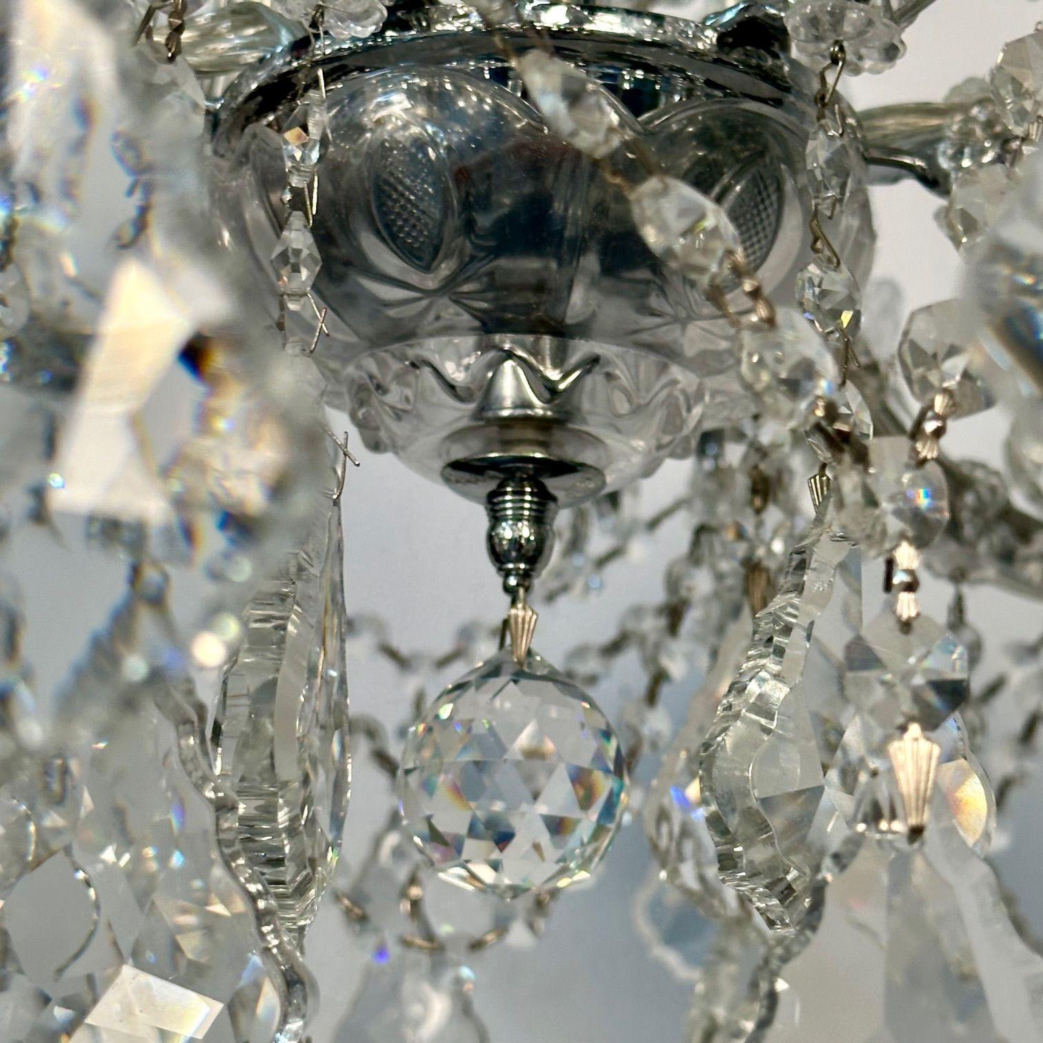 Venetian Style Crystal Chandelier, 19 Light For Sale 8