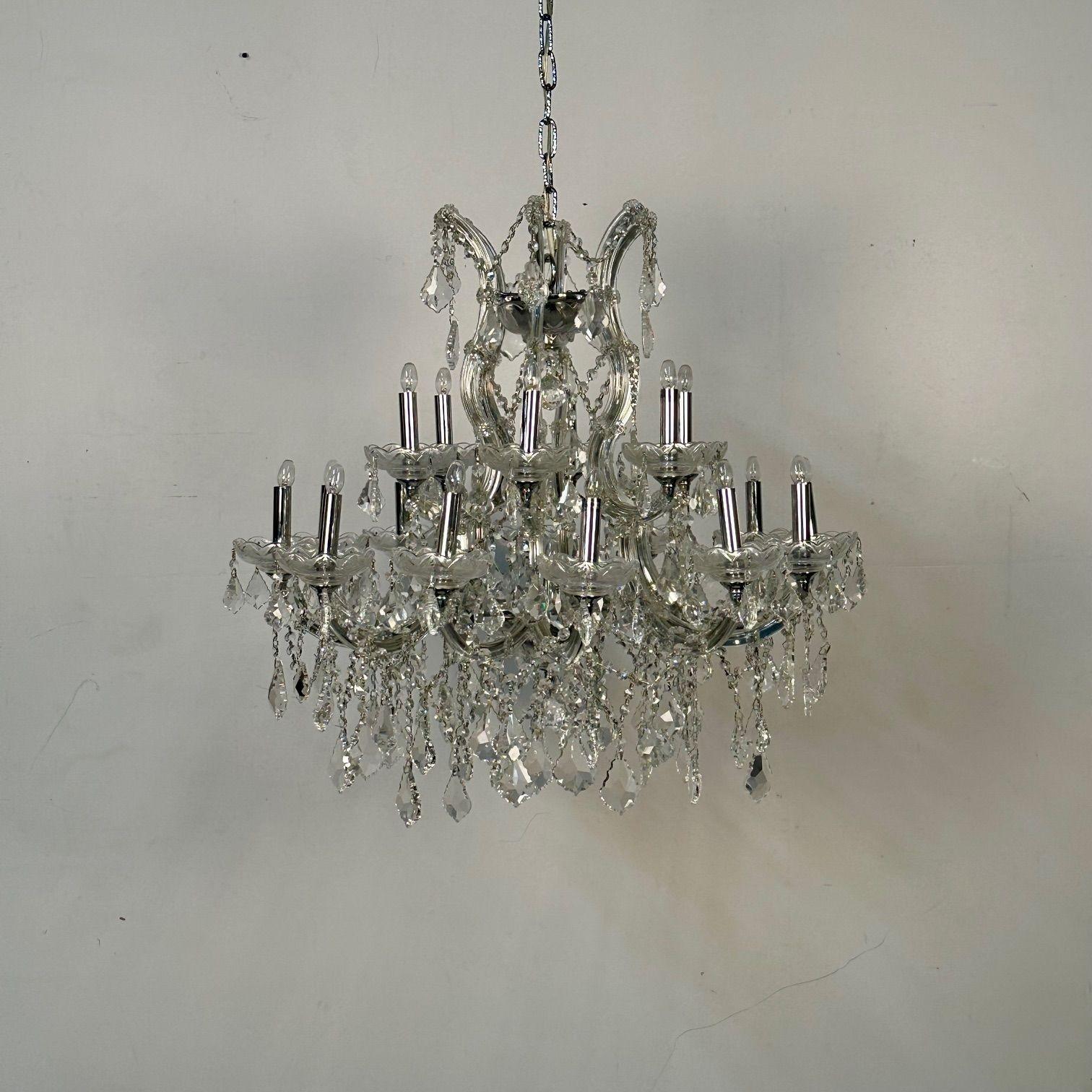 American Venetian Style Crystal Chandelier, 19 Light For Sale