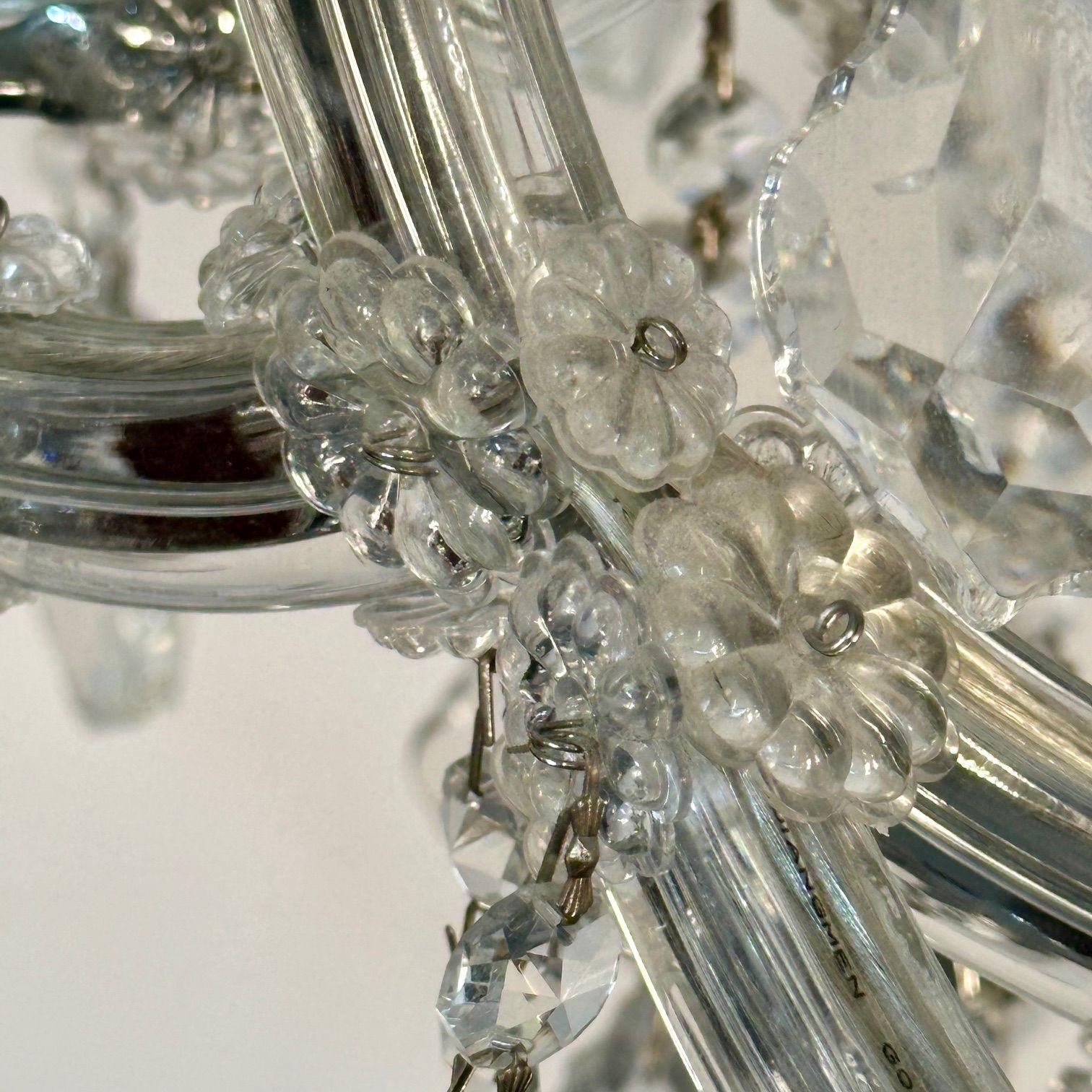 20th Century Venetian Style Crystal Chandelier, 19 Light For Sale