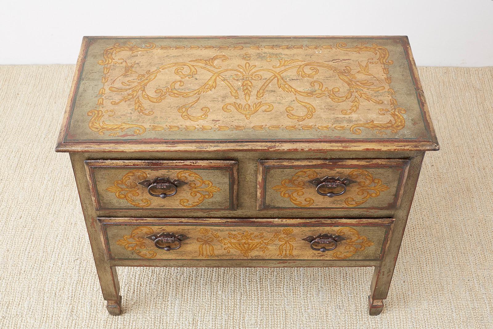 Venetian Style Painted Three-Drawer Commode or Chest (20. Jahrhundert)