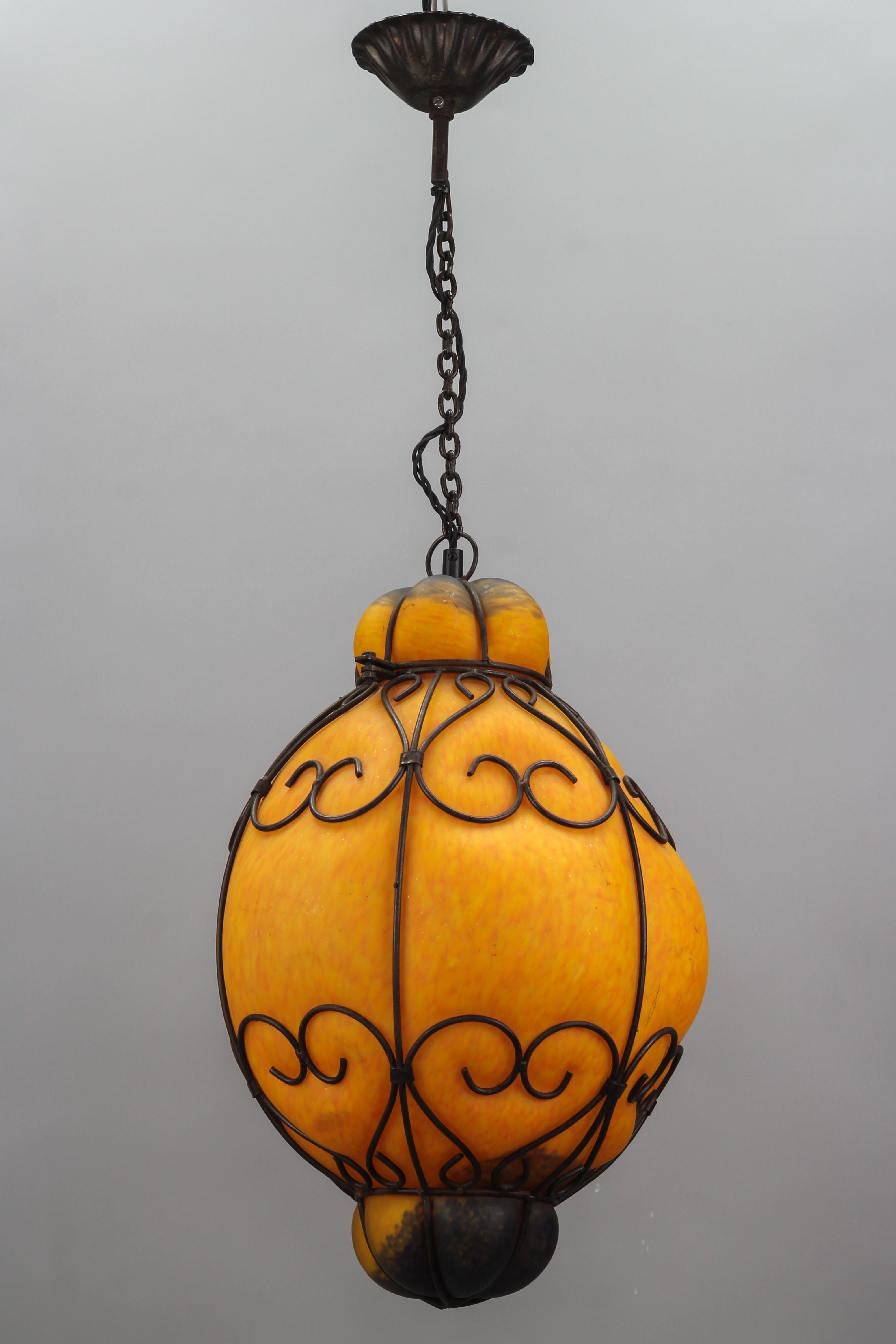 Venetian Style Pâte de Verre Glass Metal Caged Lantern Pendant Light For Sale 13