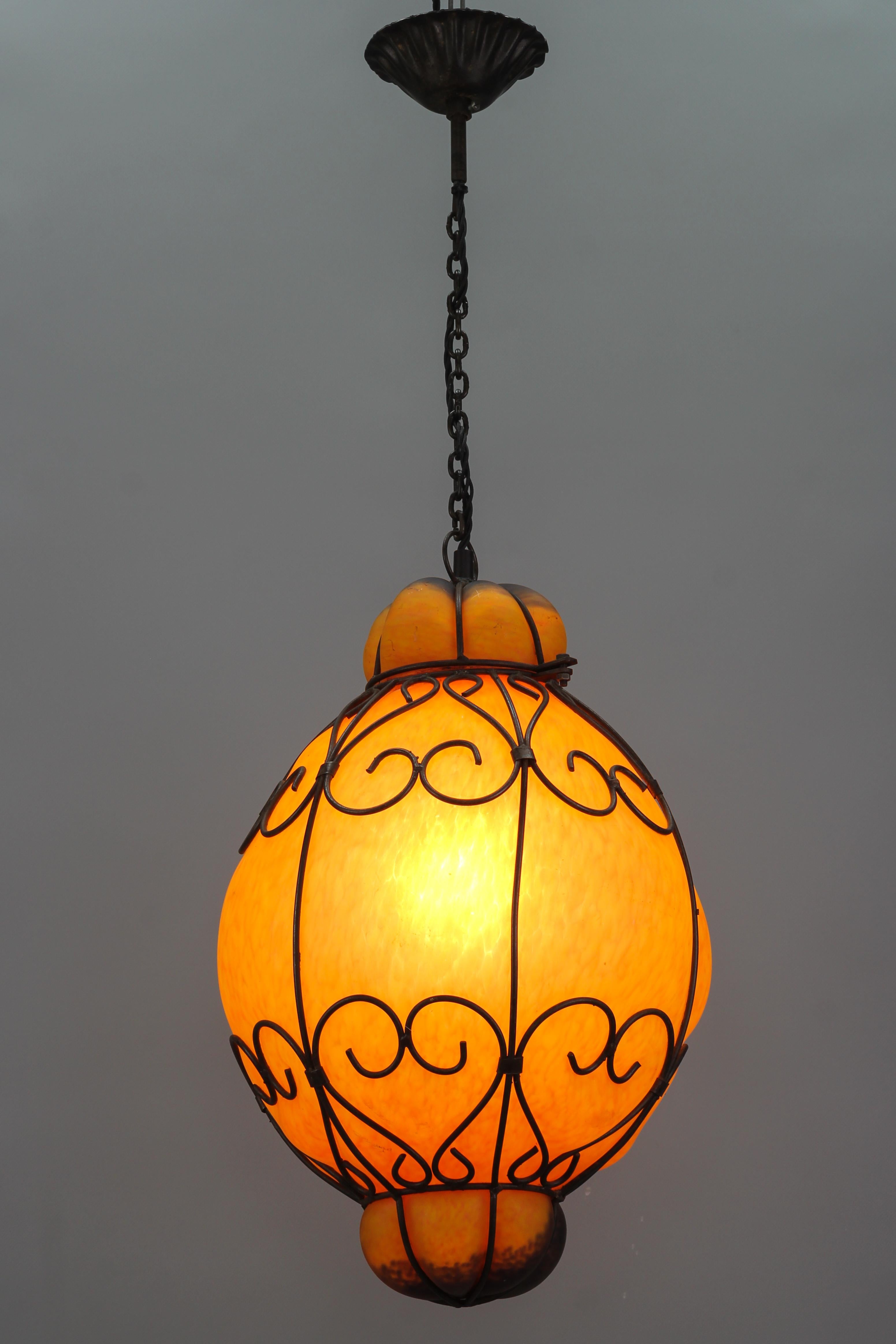 lantern style pendant light