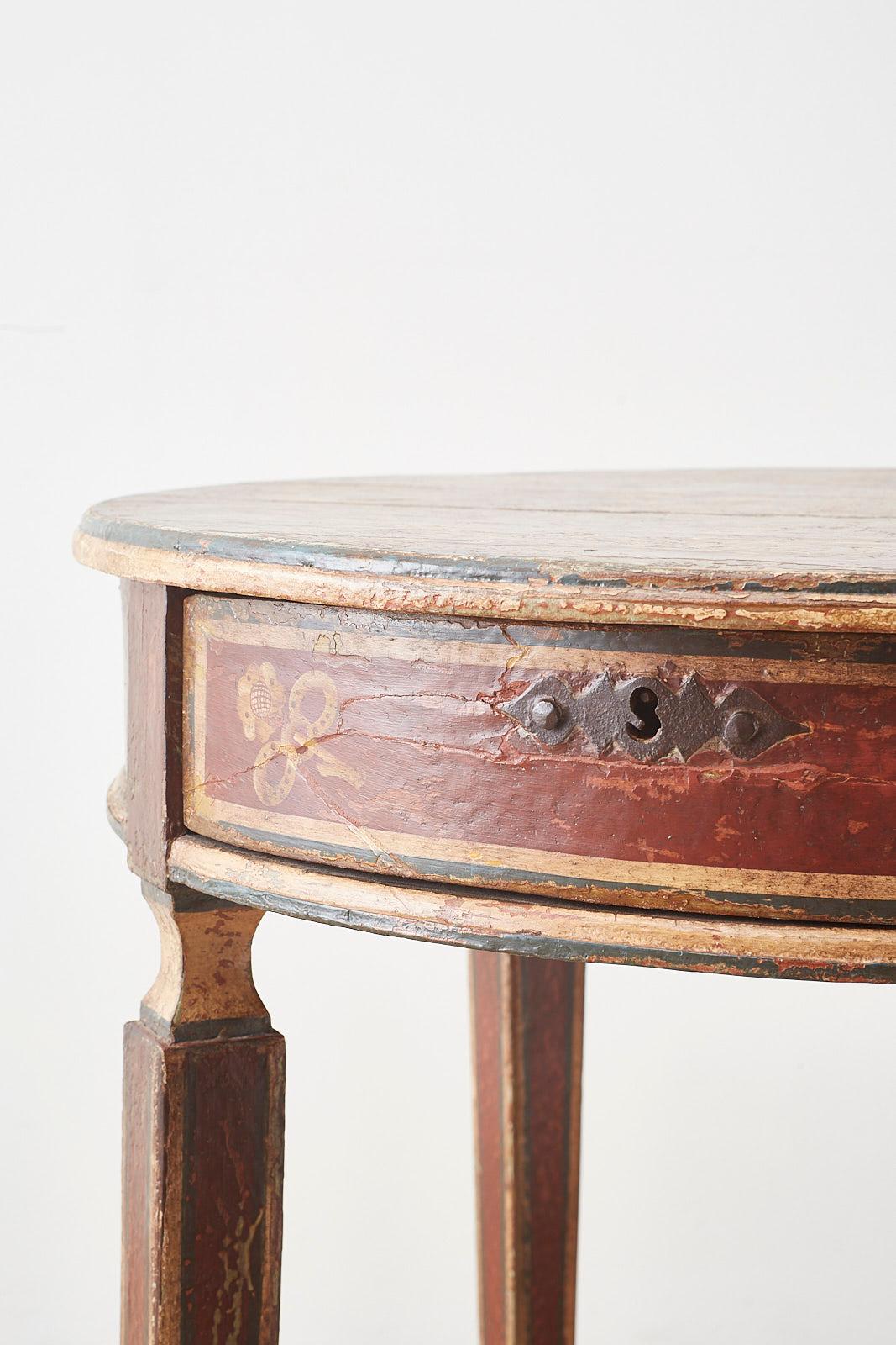 Hand-Crafted Venetian Style Round Lacquered Lamp Table