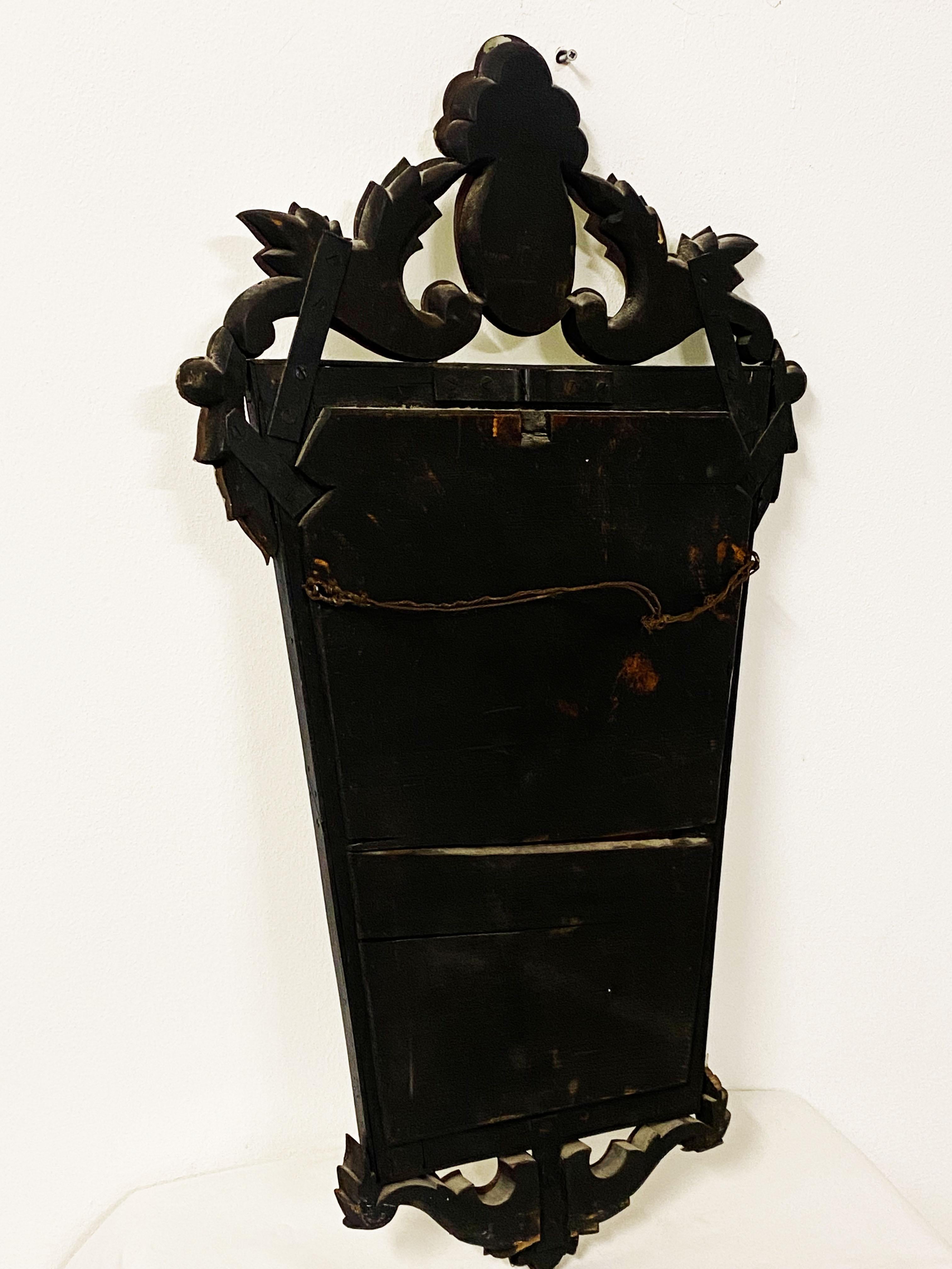 Miroir vénitien effilé avec tête de fleur décorative  en vente 9
