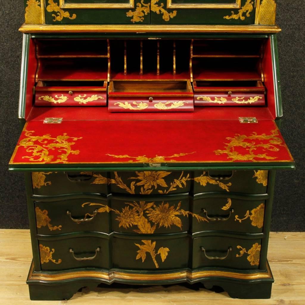 Venetian Trumeau in Lacquered and Gilt Wood from 20th Century 4