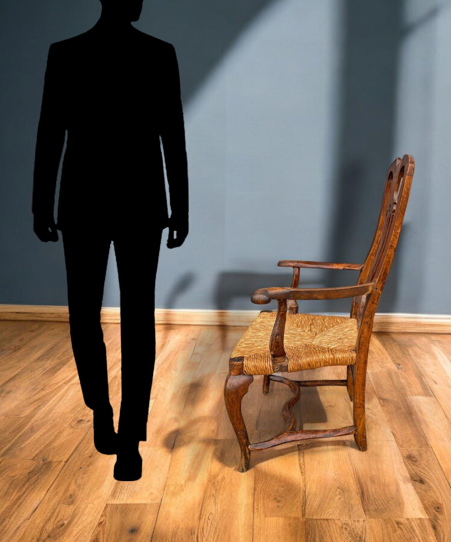 Sillón de nogal veneciano, Luis XV en venta 8