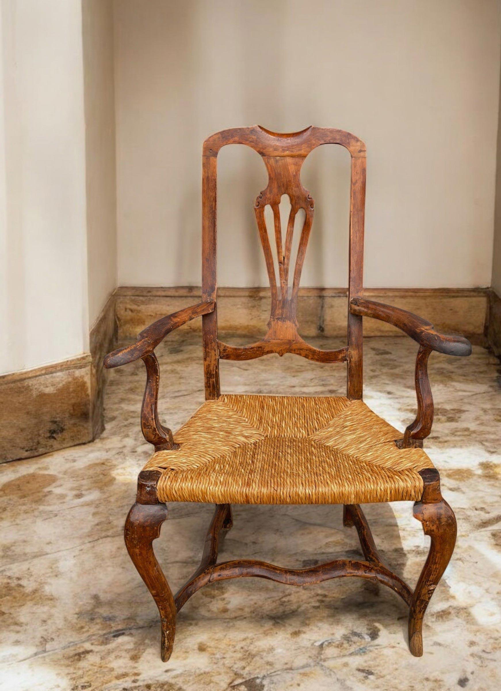 Sillón de nogal veneciano, Luis XV en venta 9