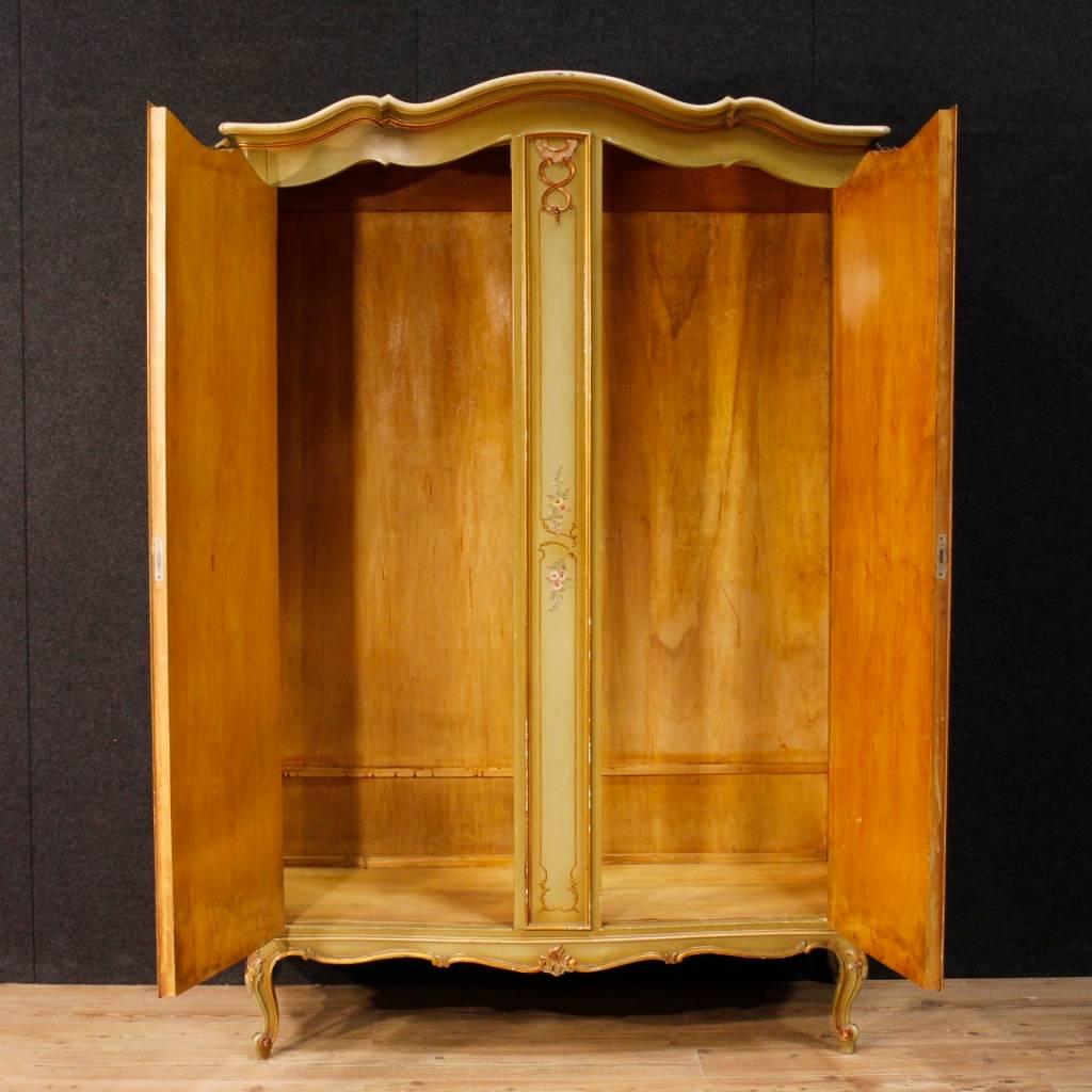 Venetian Wardrobe in Lacquered and Painted Wood from 20th Century 7