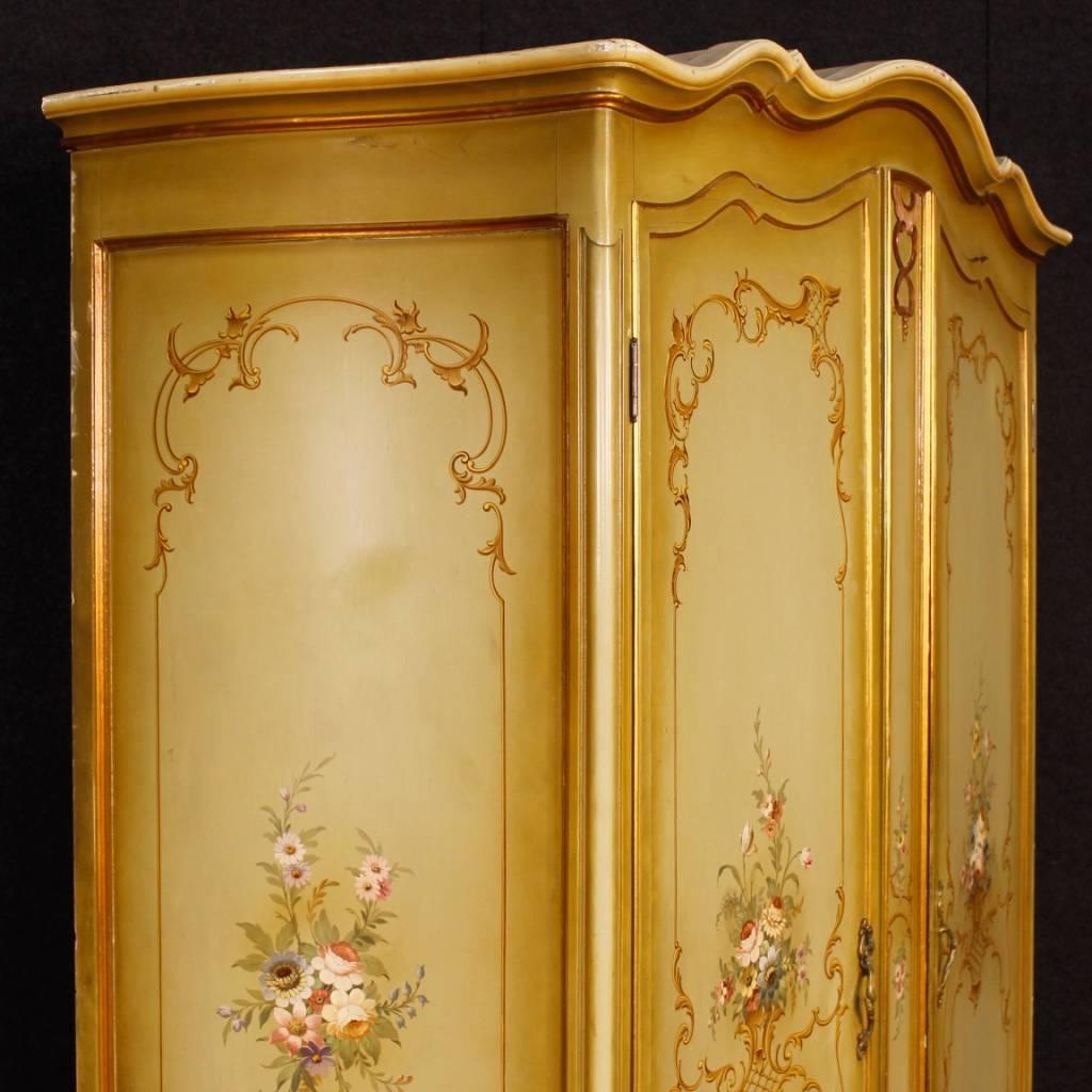 Venetian Wardrobe in Lacquered and Painted Wood from 20th Century 2