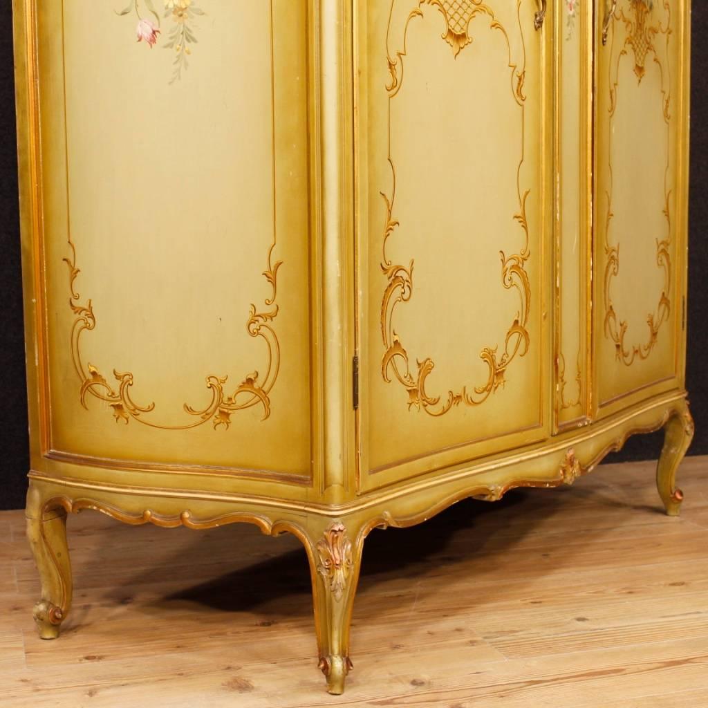 Venetian Wardrobe in Lacquered and Painted Wood from 20th Century 3