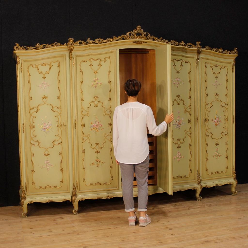 Venetian Wardrobe in Lacquered, Gilt, Painted Wood from 20th Century 4