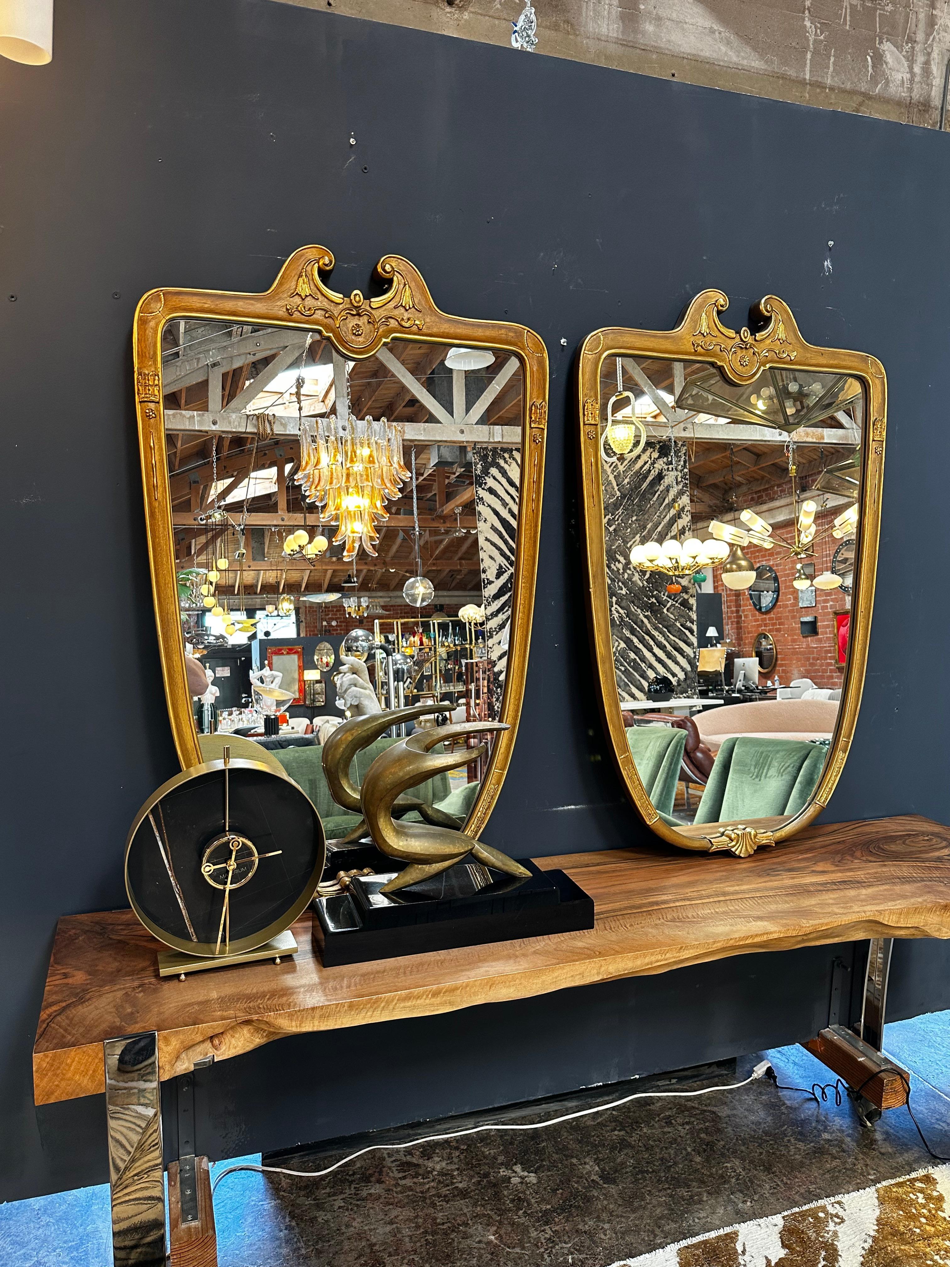 Italienischer Spiegel aus venezianischem Holz in Übergröße, 1950er Jahre im Angebot 2