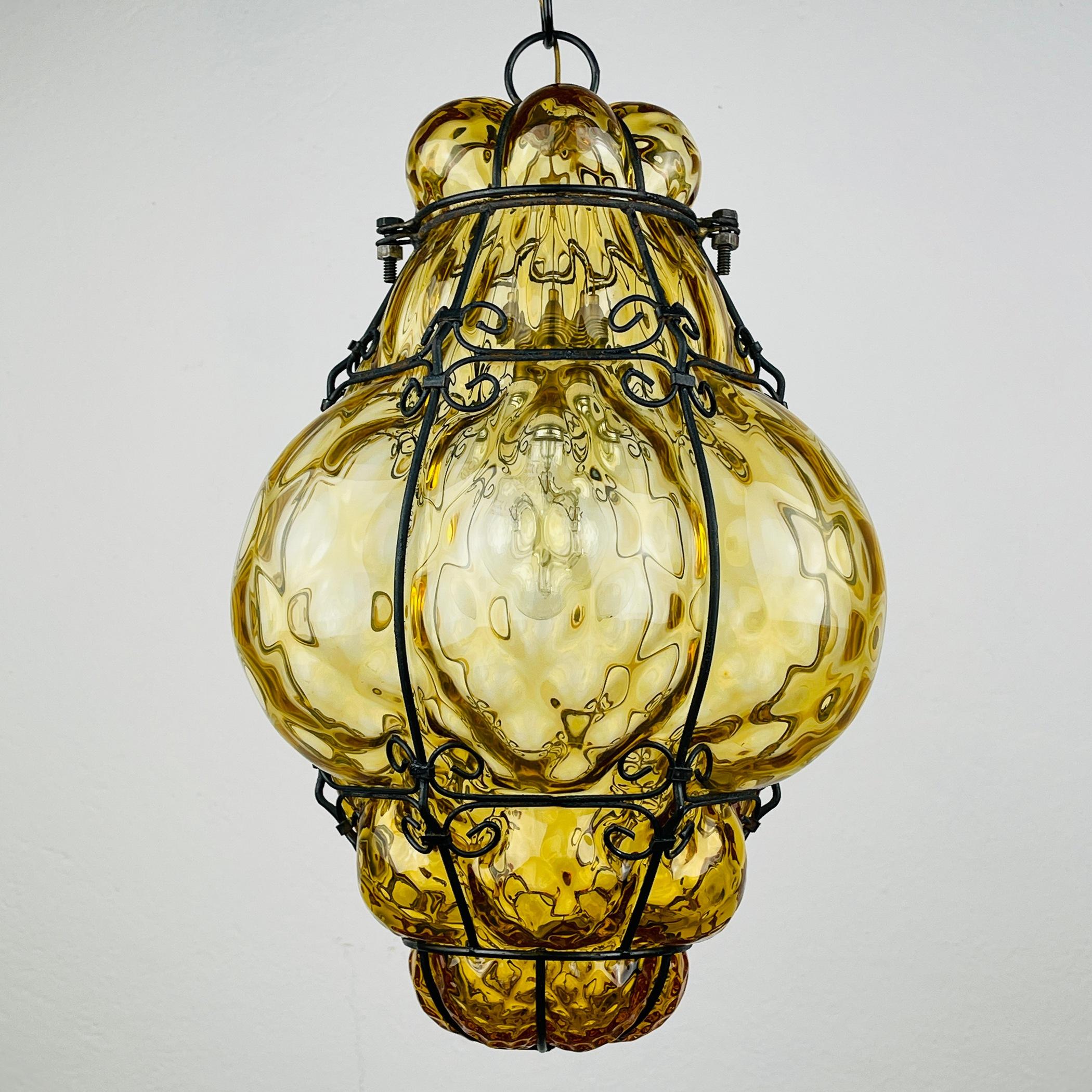 Venetian Yellow Murano Caged Glass Pendant Lamp, Italy 1940s 6