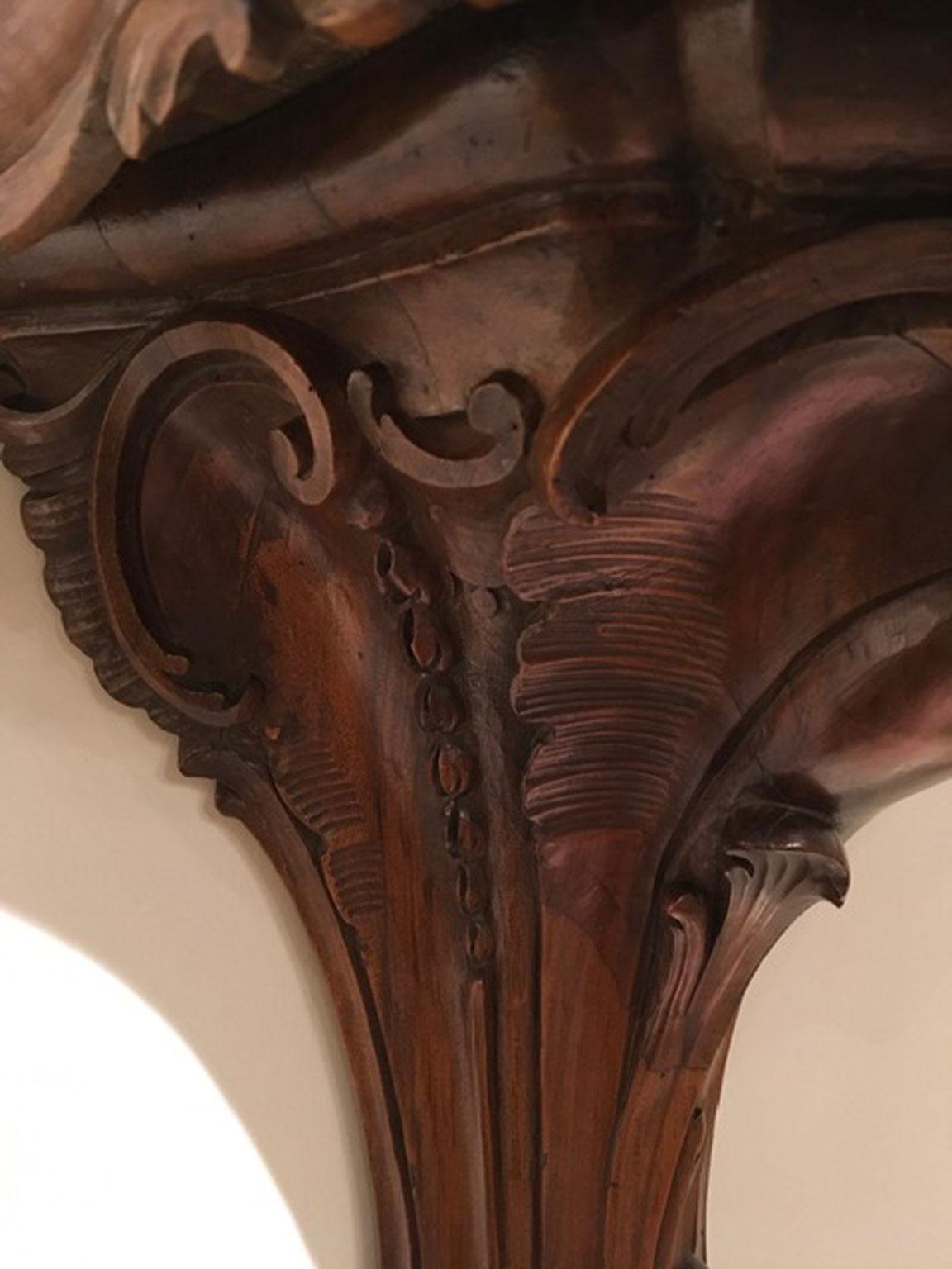 Venezia Italy Mid-18th Century Pair Hand Carved Nutwood Wall Brackets For Sale 13